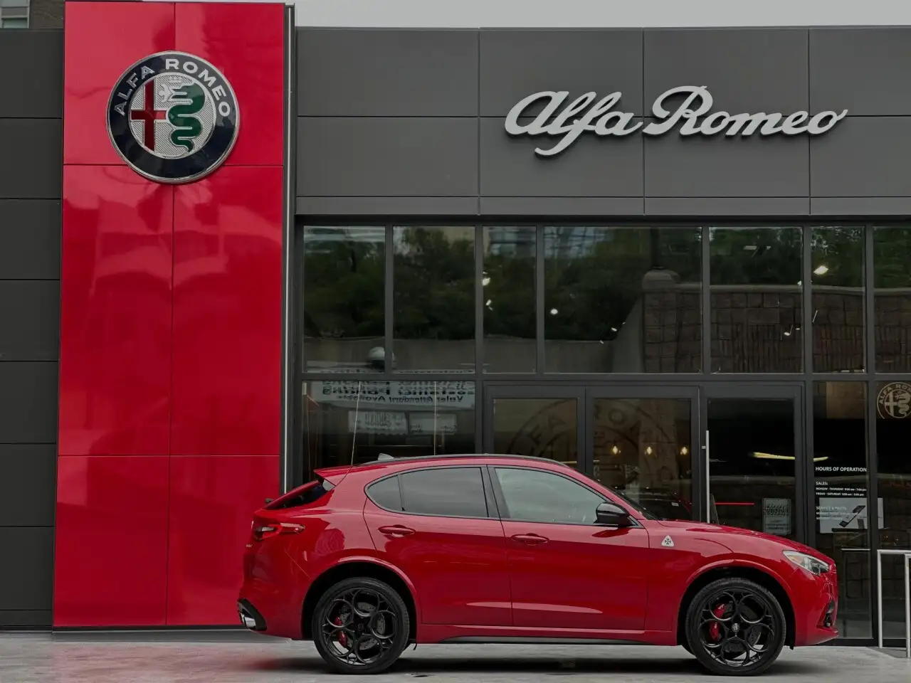 Alfa Romeo Stelvio снимка Alfa Romeo Stelvio