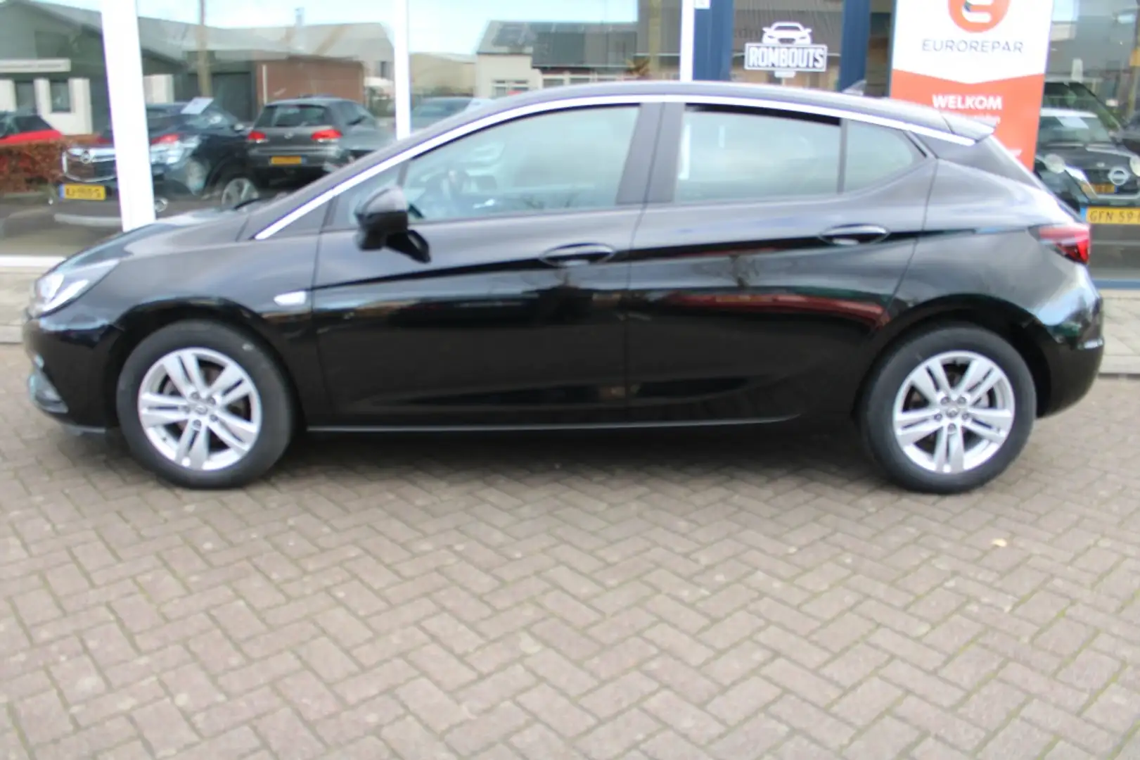 Opel Astra 1.0 T Bus.+ Navi / Cruise / DAB Schwarz - 2