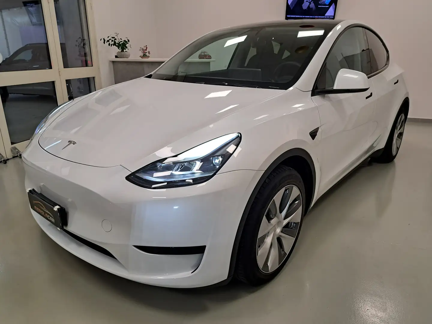 Tesla Model Y Model Y Single Motor rwd Bianco - 1