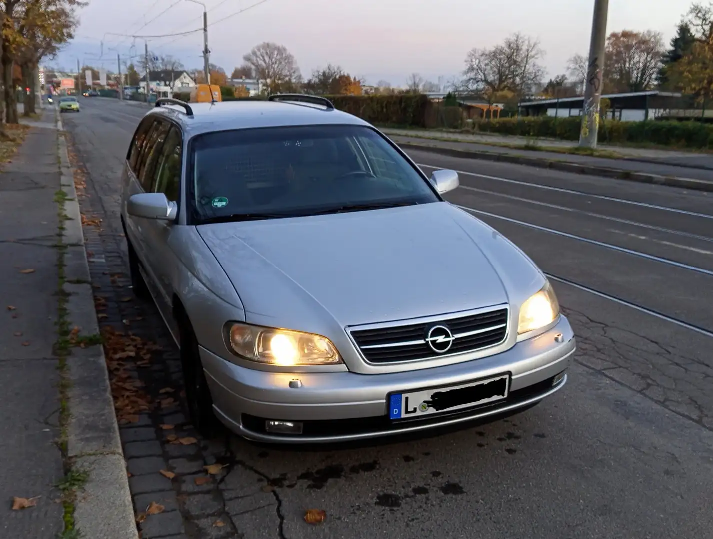 Opel Omega Omega Caravan 2.2 16 V Argento - 1