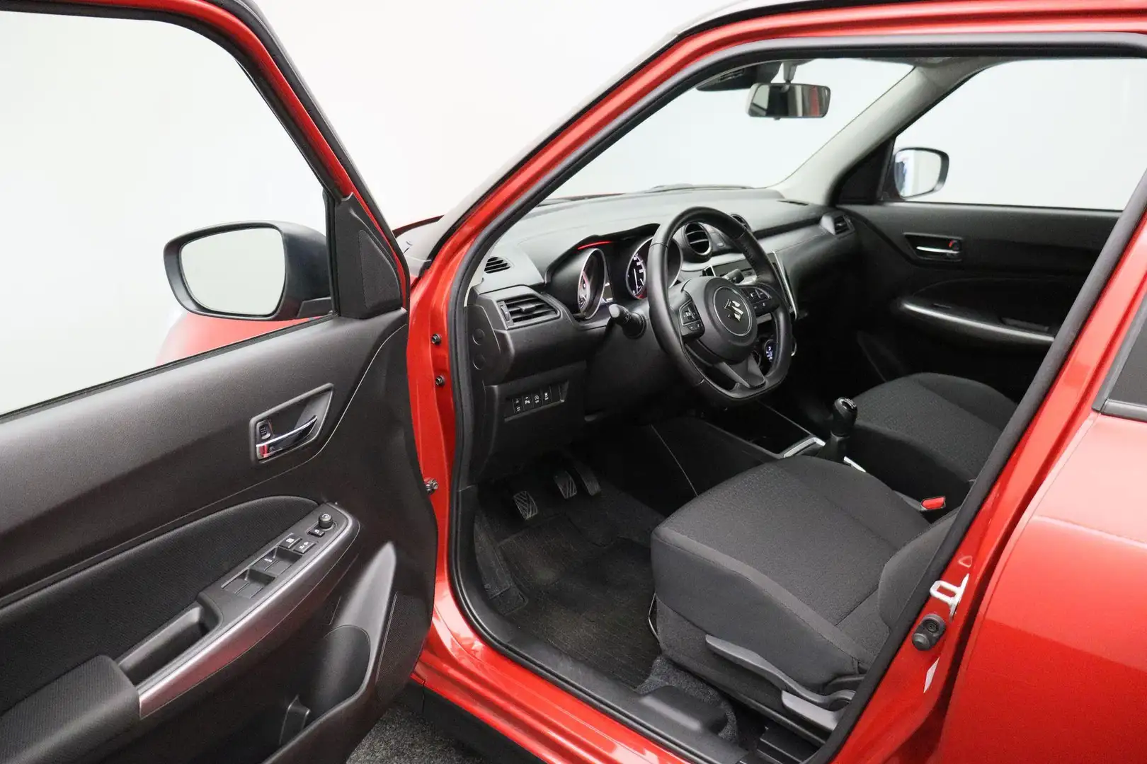 Suzuki Swift 1.2 Style Smart Hybrid 2022 NAP | Airco | Navigati Rood - 2