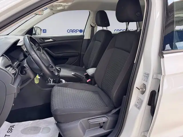 Volkswagen T-Cross view 10