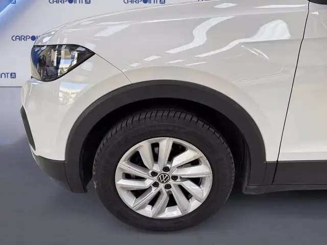 Volkswagen T-Cross view 15