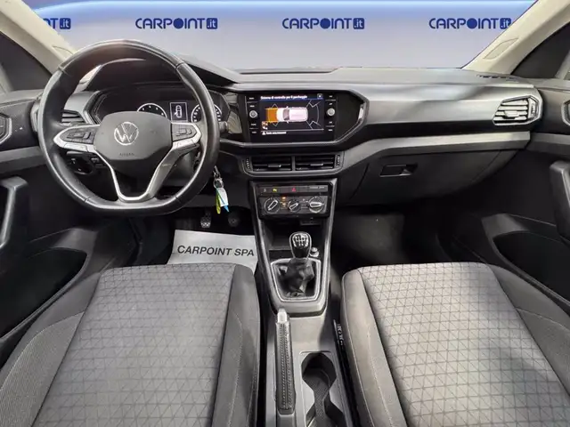 Volkswagen T-Cross view 11