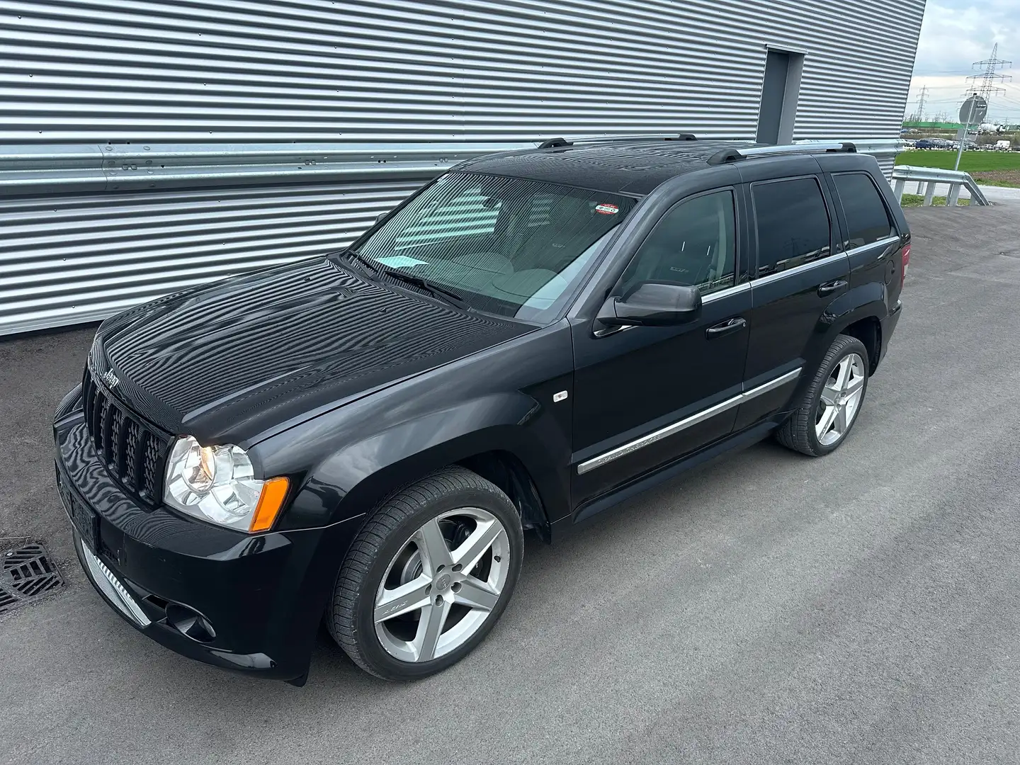 Jeep Grand Cherokee SRT8 ID:52 Noir - 1