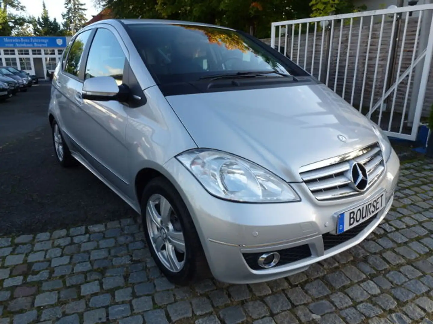 Mercedes-Benz A 150 AVANTGARDE Autom-Klima-erst 71.000KM Sitzheizung! Silber - 2