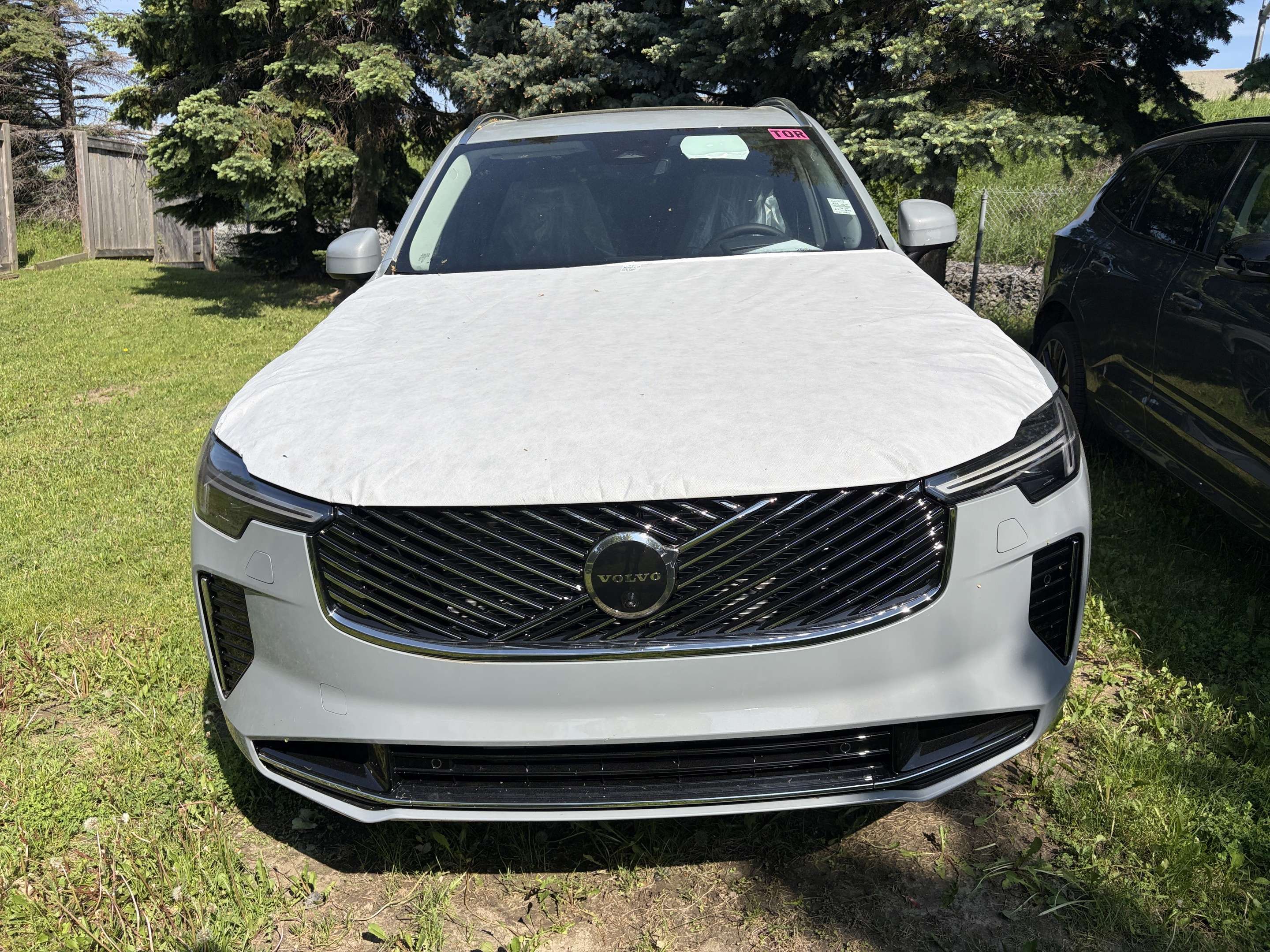 2026 Volvo XC90 T8 AWD Ultra Bright Theme 6-Seater alt 5