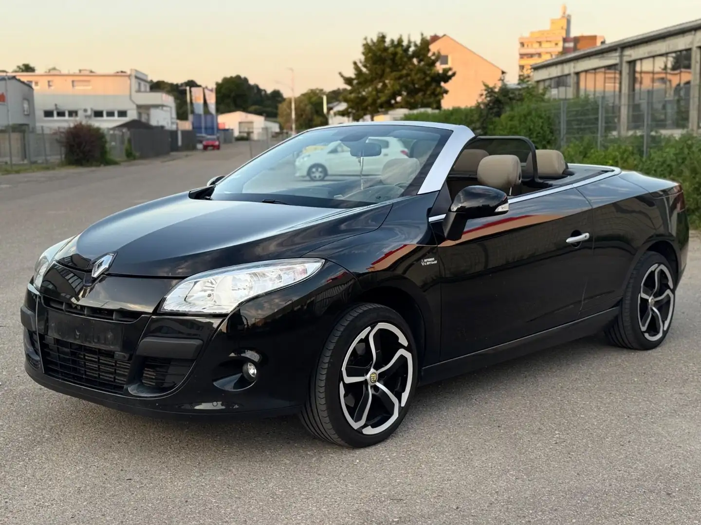 Renault Megane Cabrio Luxe 1.4 Navi Leder Pano Noir - 1