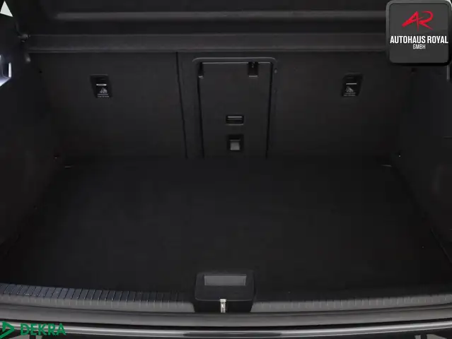 Volkswagen ID.3 view 13