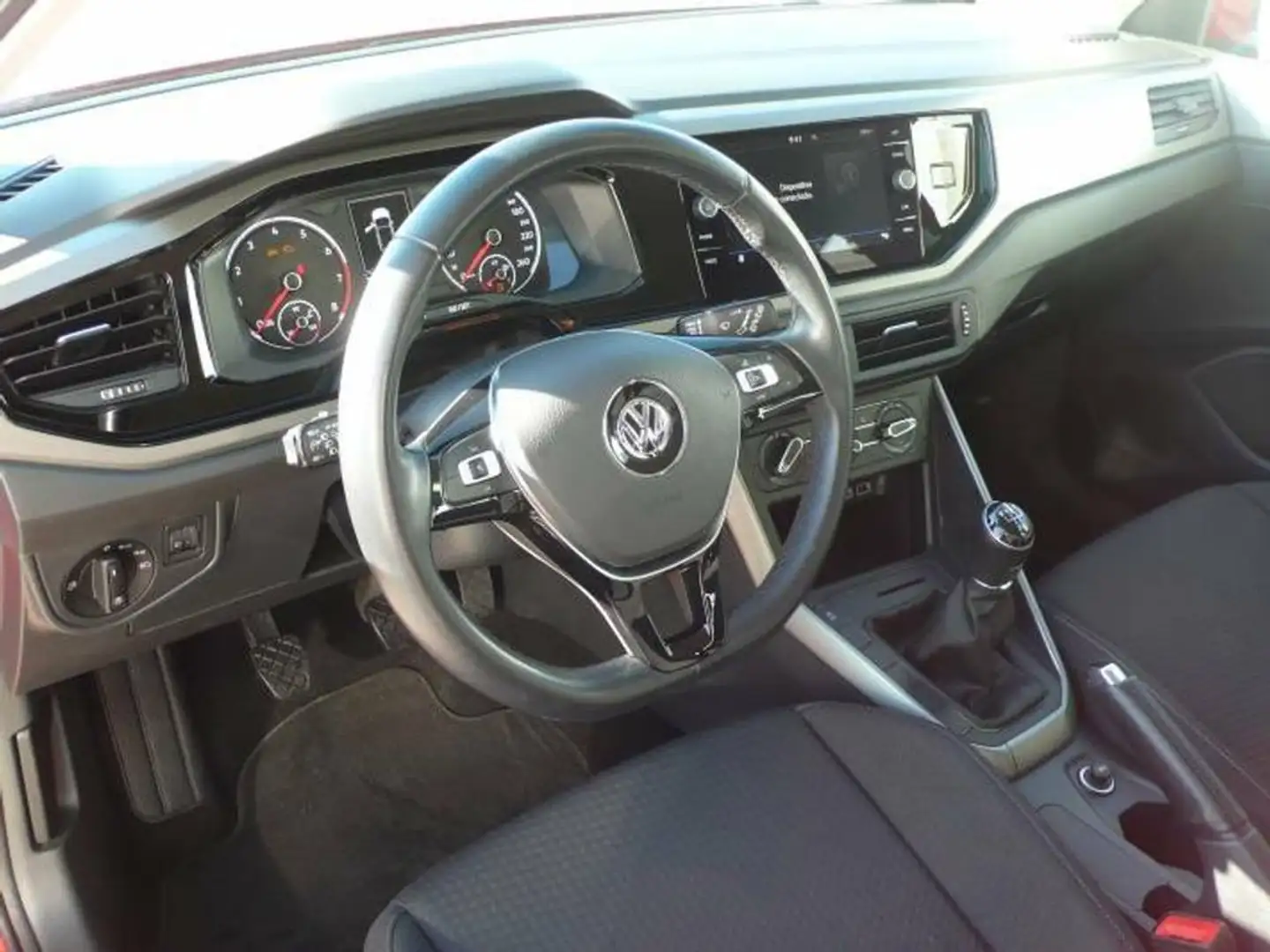 Volkswagen Polo 1.0 TSI Advance 70kW Rouge - 2