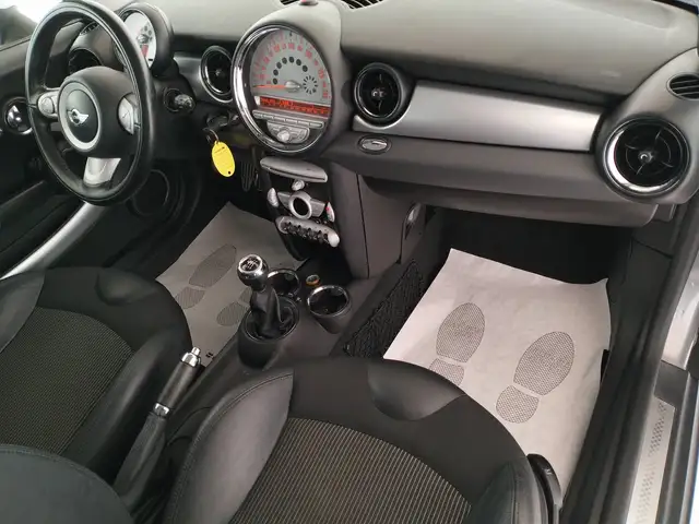MINI Clubman view 14
