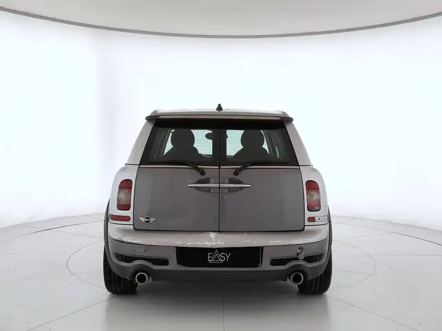 MINI Clubman view 5