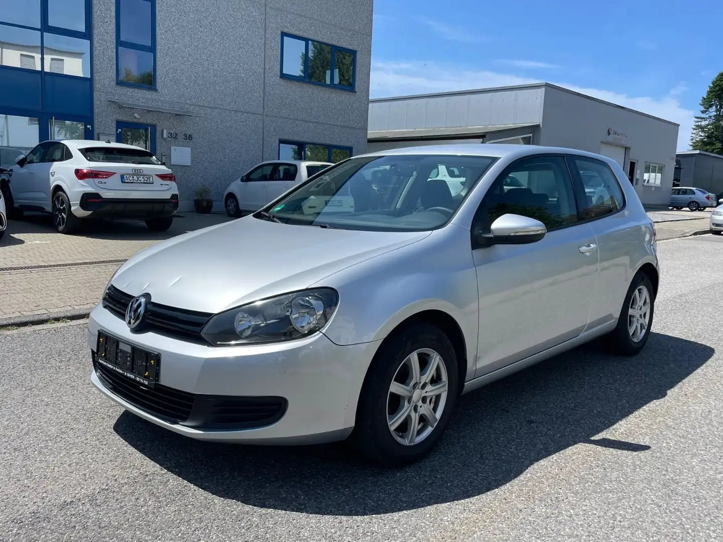 Volkswagen Golf VI Trendline*05/26TÜV* Silber - 1
