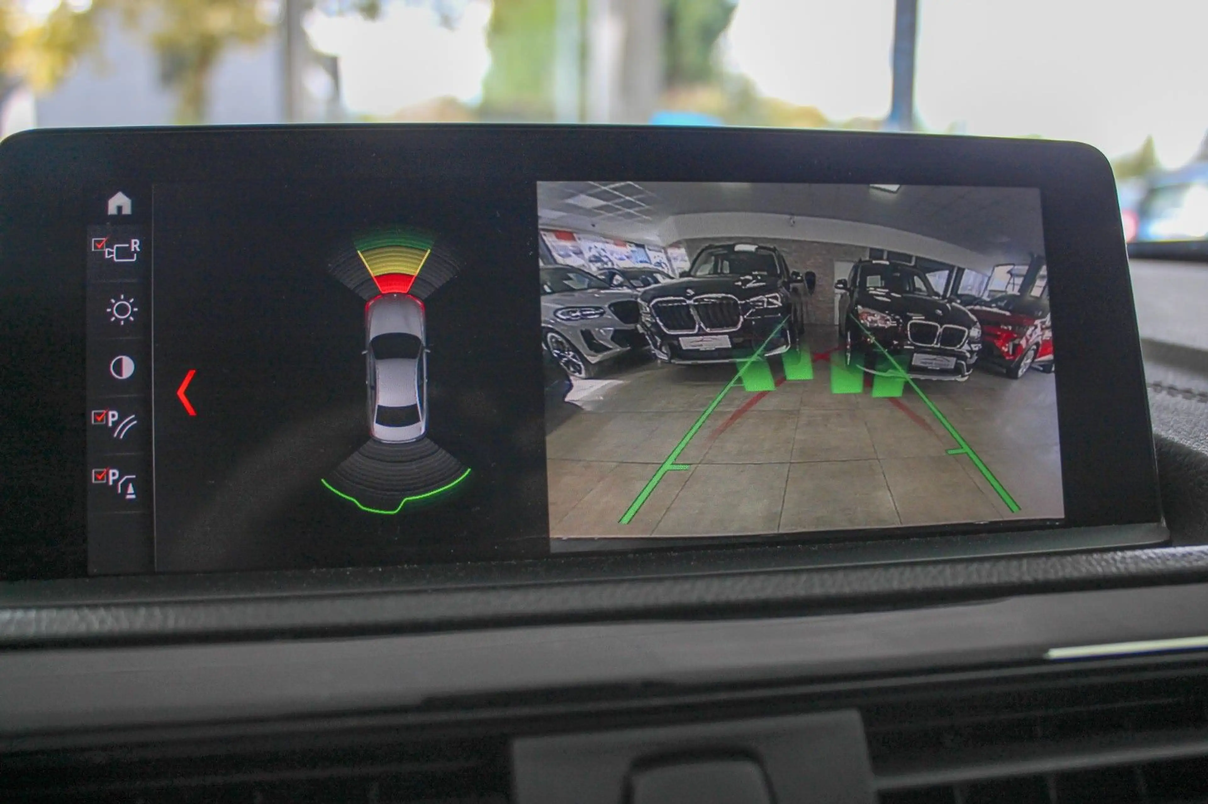 BMW M2 Competition Leder Navi LED deutsches Fahrzeug — photo 13