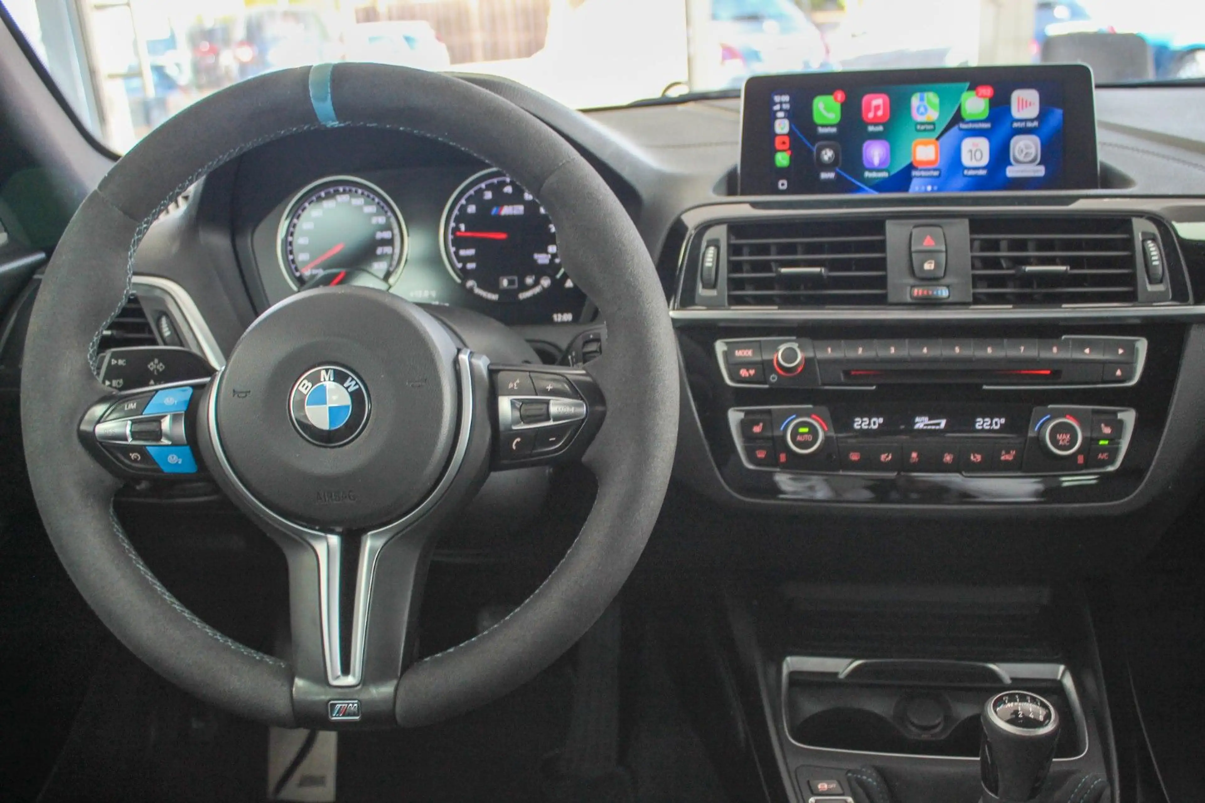 BMW M2 Competition Leder Navi LED deutsches Fahrzeug — photo 12