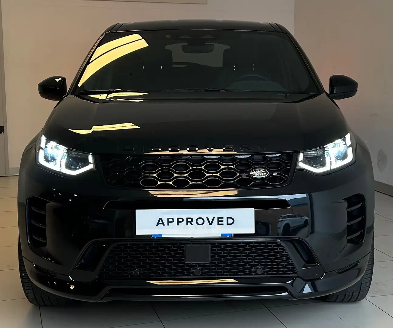 Land Rover Discovery Sport Discovery Sport 2.0 TD4 163 CV AWD Auto R-Dynamic Schwarz - 2