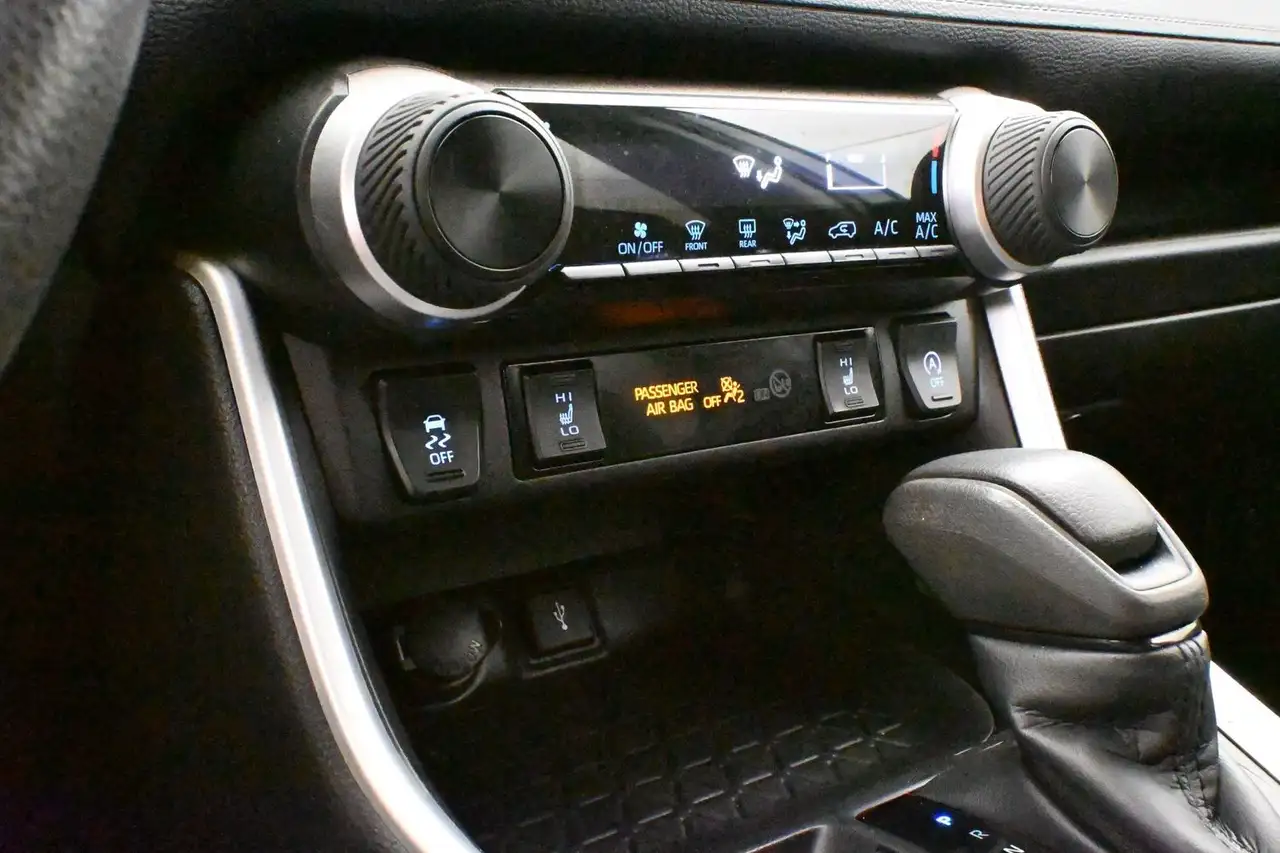 Toyota RAV 4 photo Toyota RAV 4
