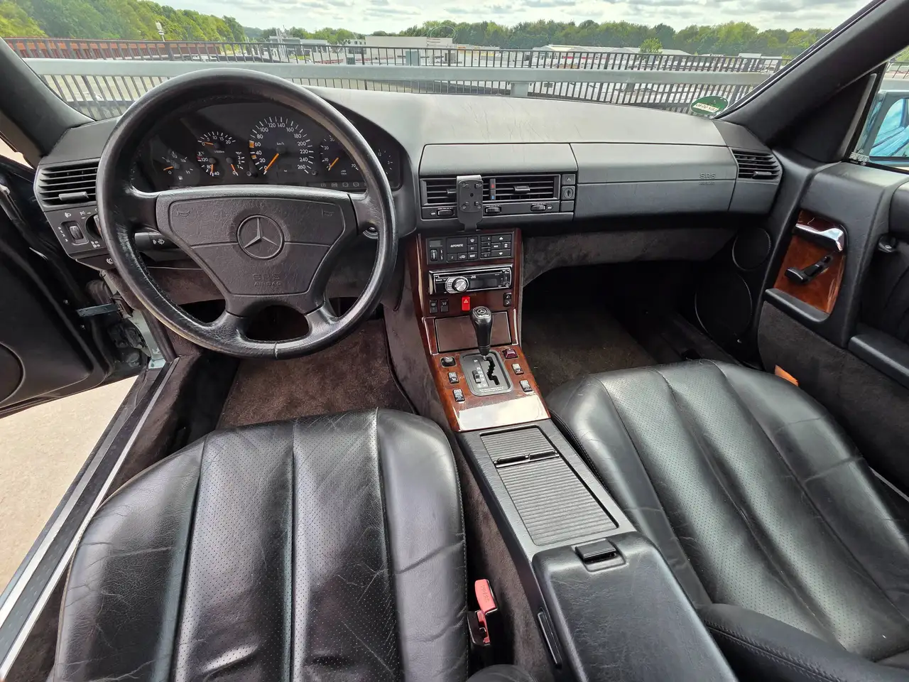 Mercedes-Benz SL 280, foto 9