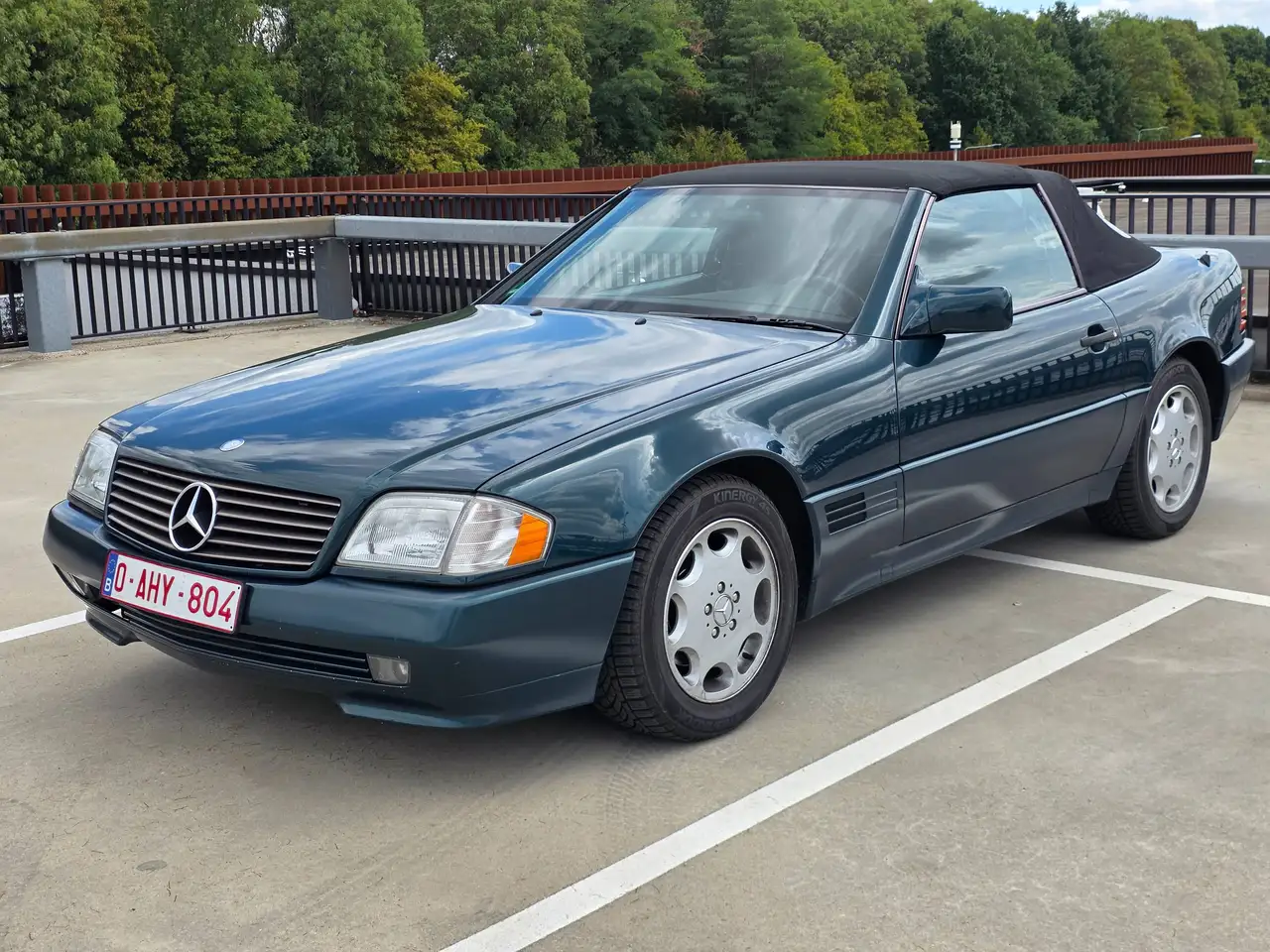 Mercedes-Benz SL 280, foto 1