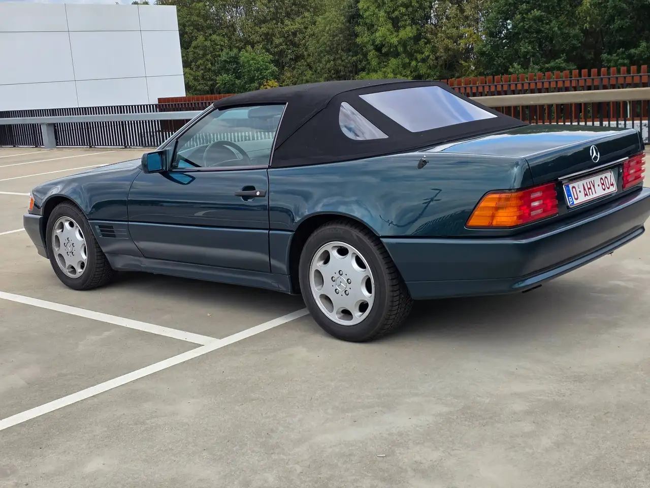 Mercedes-Benz SL 280, foto 3