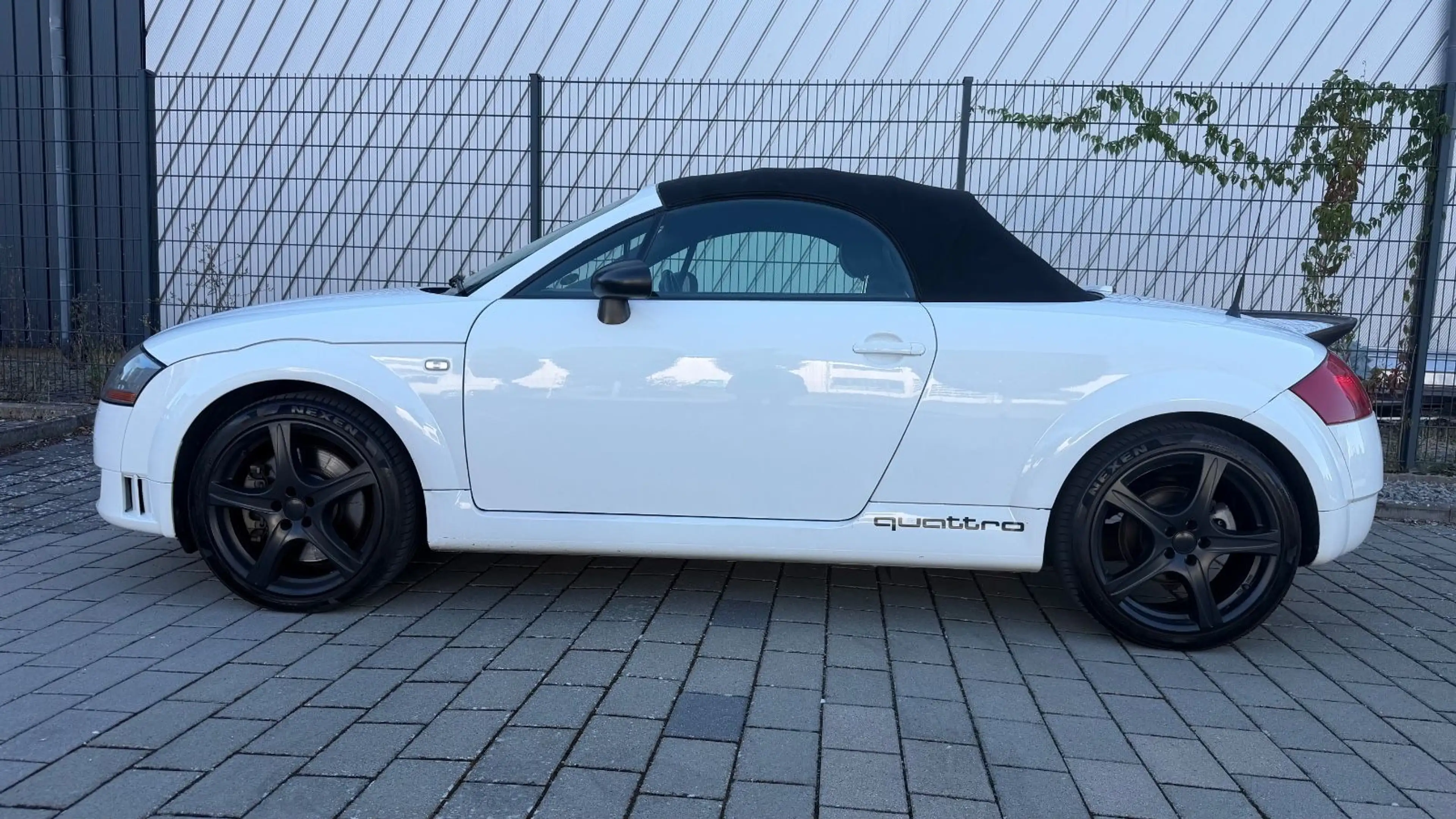 Audi TT Coupe CABRIO 3.2 QUATTRO AUTOMATIK,RECHTSLENR — photo 9
