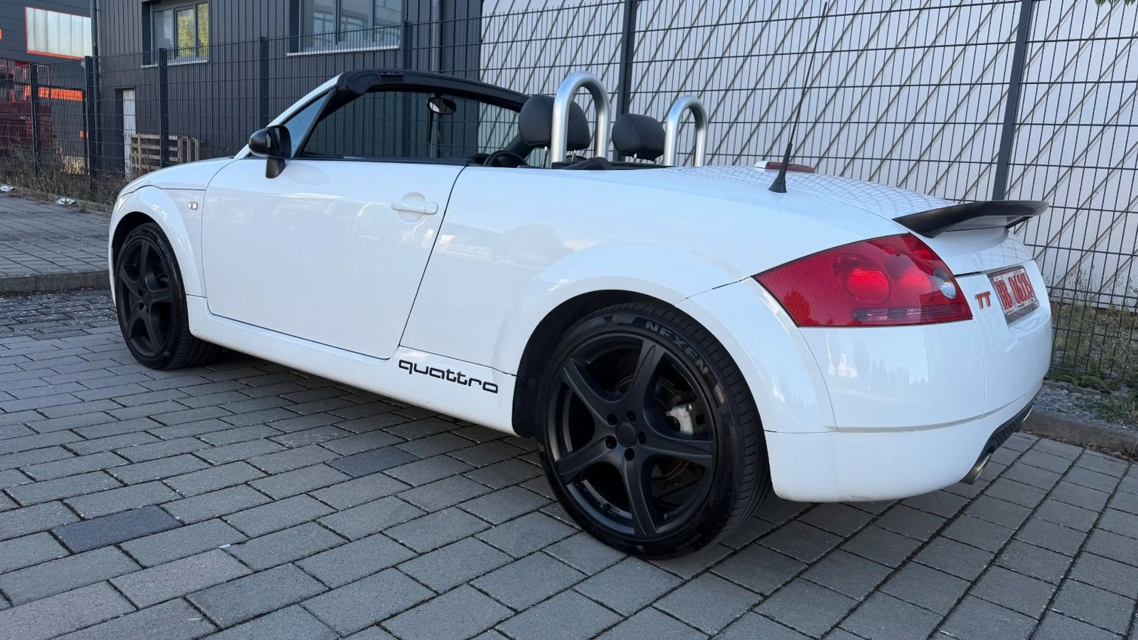 Audi TT Coupe CABRIO 3.2 QUATTRO AUTOMATIK,RECHTSLENR — photo 6