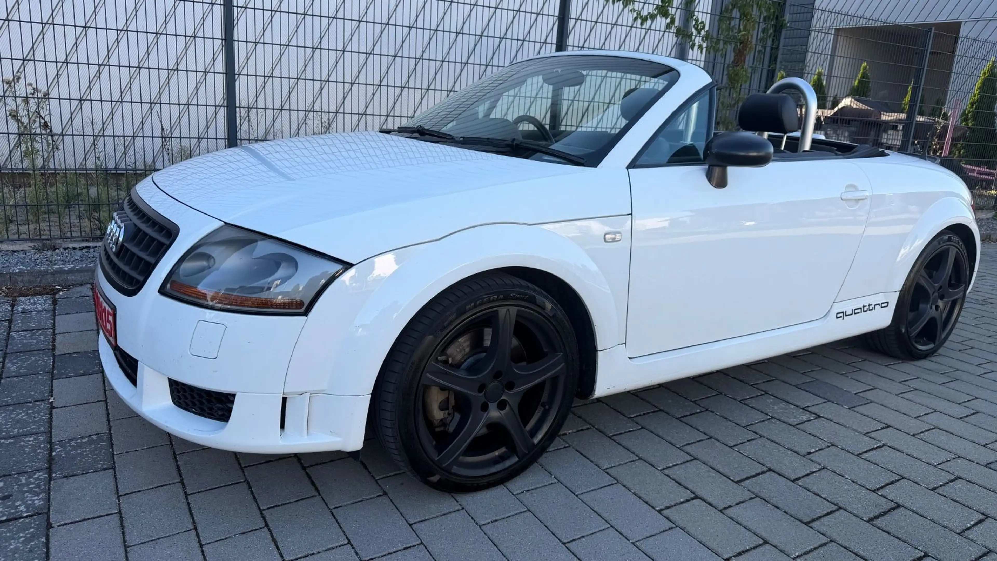 Audi TT Coupe CABRIO 3.2 QUATTRO AUTOMATIK,RECHTSLENR — photo 2