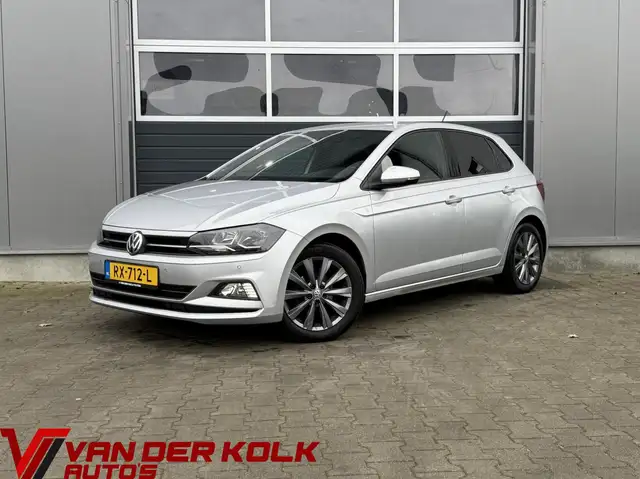 Volkswagen Polo 1.0 TSI Highline Automaat | CarPlay | LED | Half L