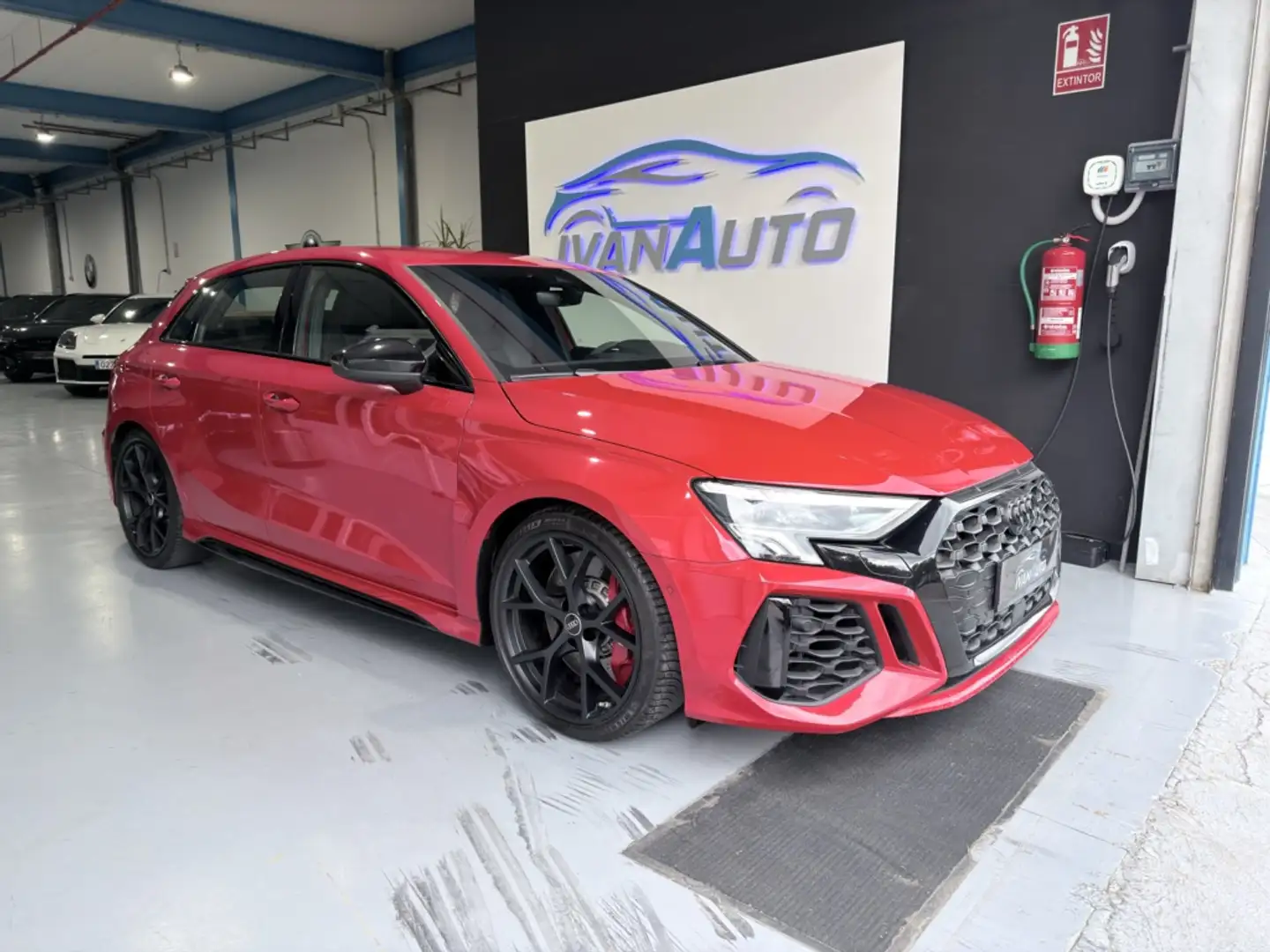 Audi RS3 Sportback quattro S tronic 294kW Rojo - 1