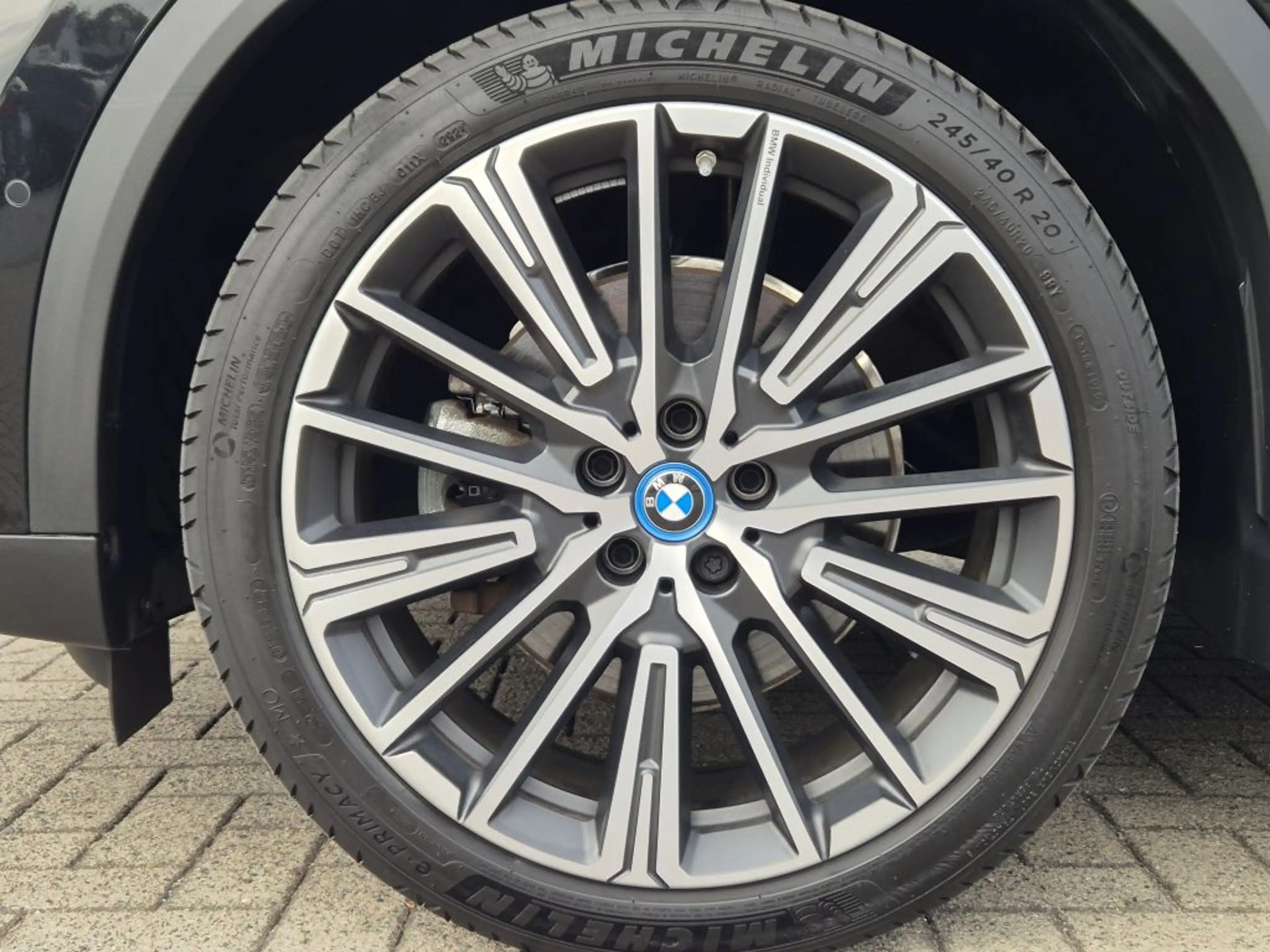 BMW iX2 xDrive30 im Kundenauftrag — photo 5