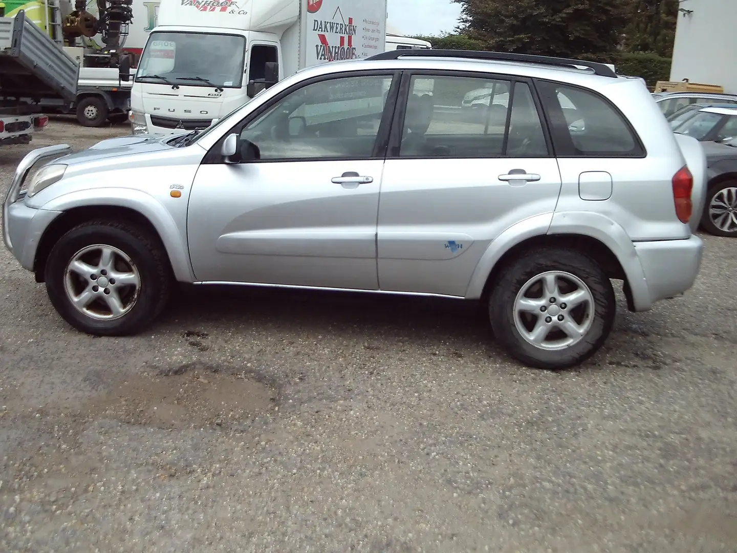 Toyota RAV 4 2.0 Turbo D4D 16v 4x4 Largo Winch Grigio - 1
