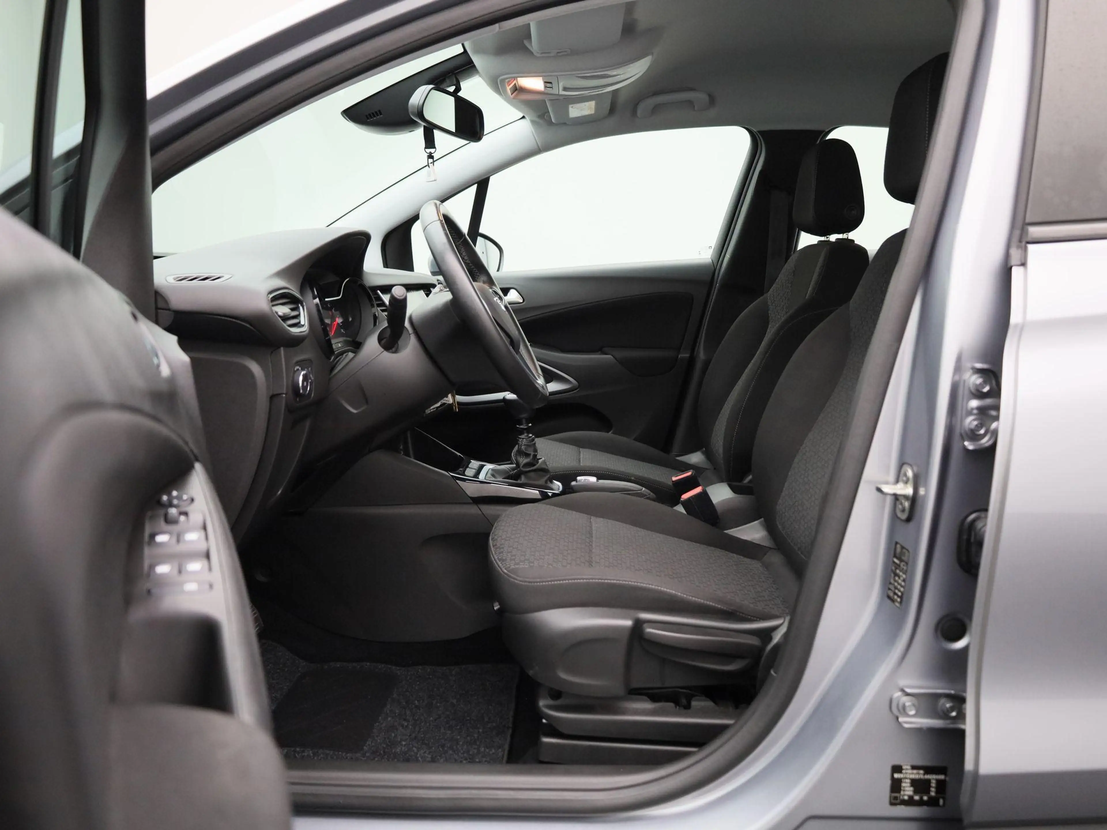 Opel Crossland X 1.2 81kW Turbo S/S Edition | PDC V+A | Cruise Cont — photo 9