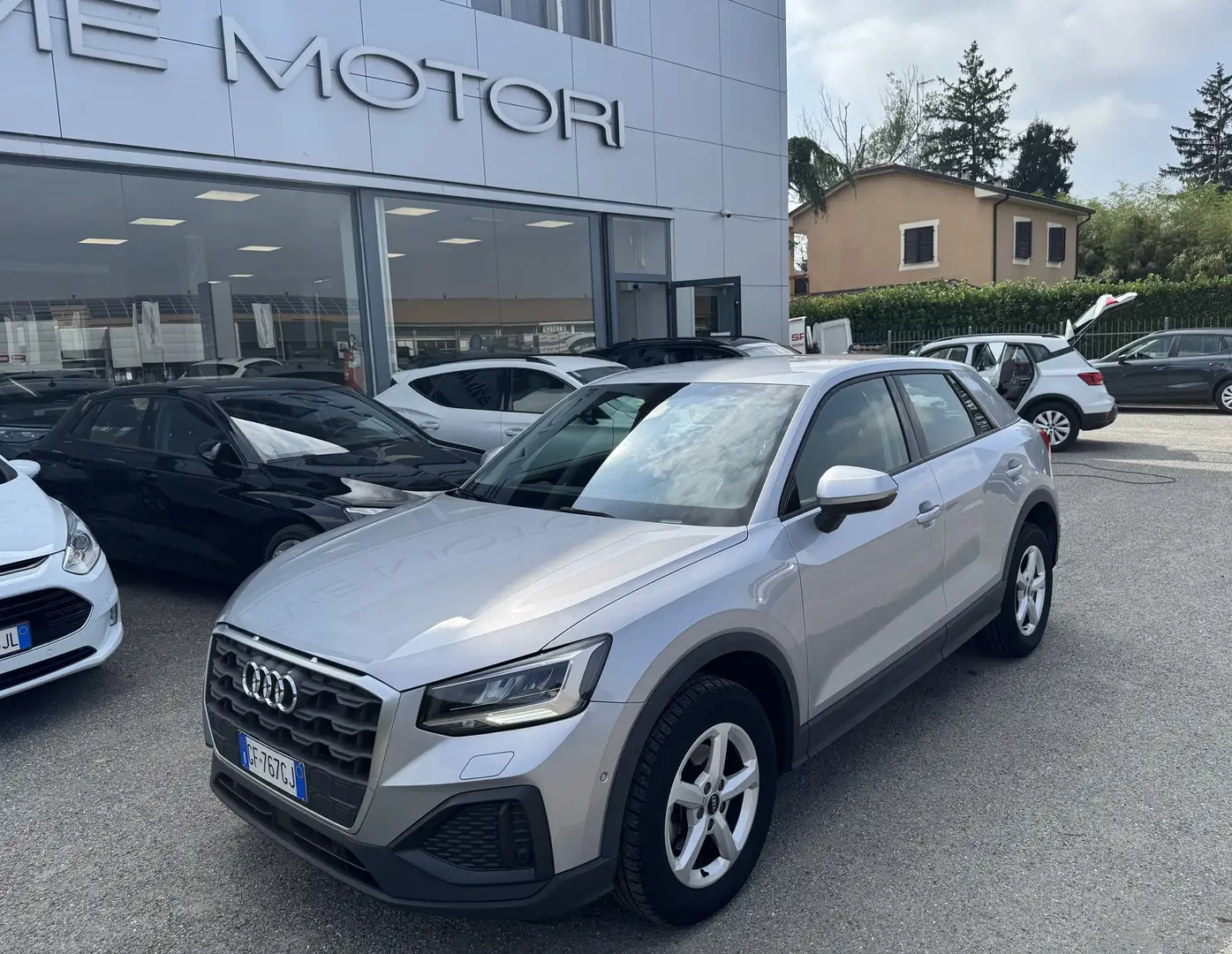 Audi Q2 35 1.5 tfsi s-tronic / NO VINCOLI Silber - 2