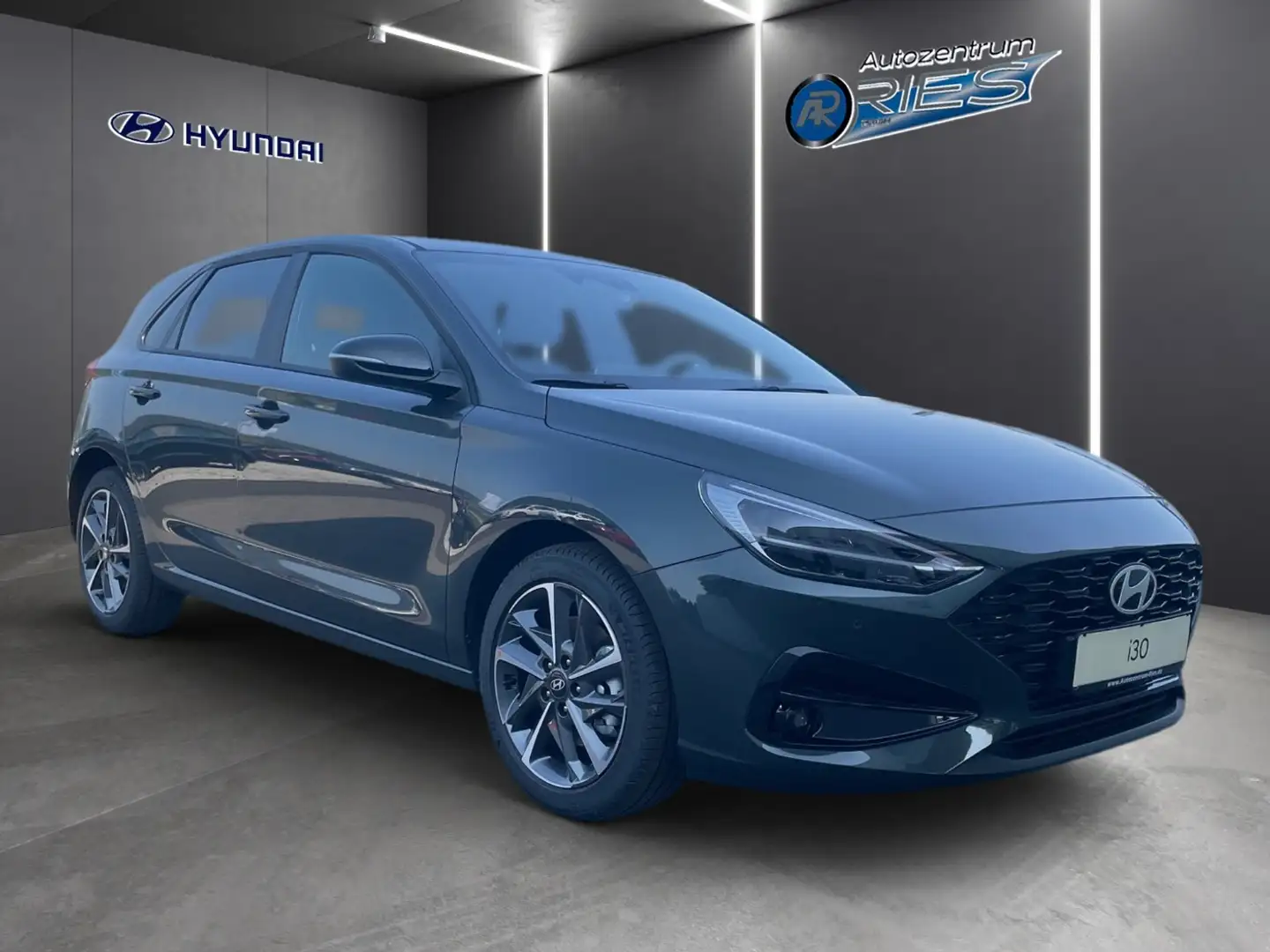 Hyundai i30 1.0 T-GDI Advantage *Navi*KlimaA*LED*SHZ*PDC Grün - 2