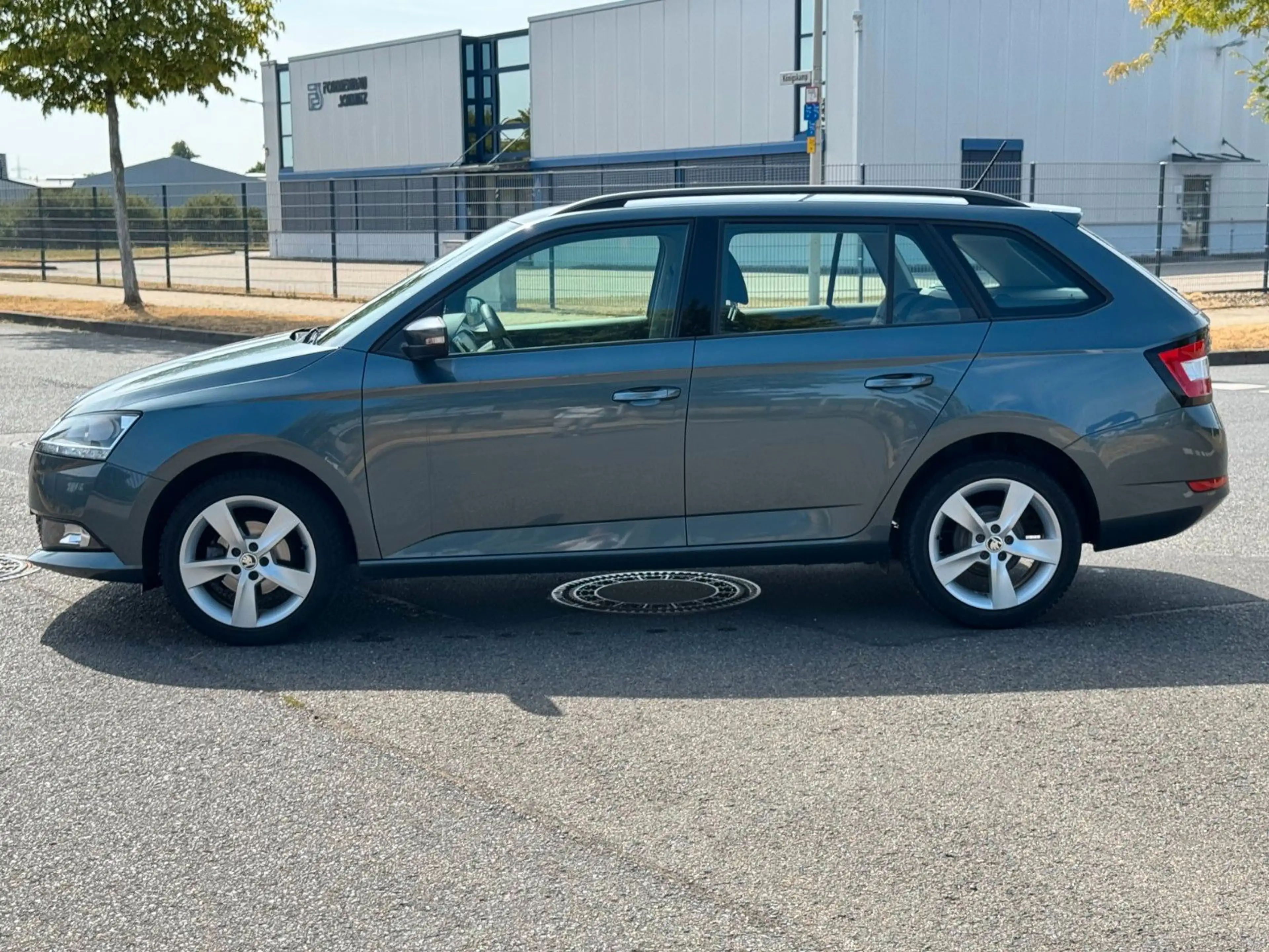 Skoda Fabia Combi Cool Plus *PDC*Android*SHZ* — photo 2