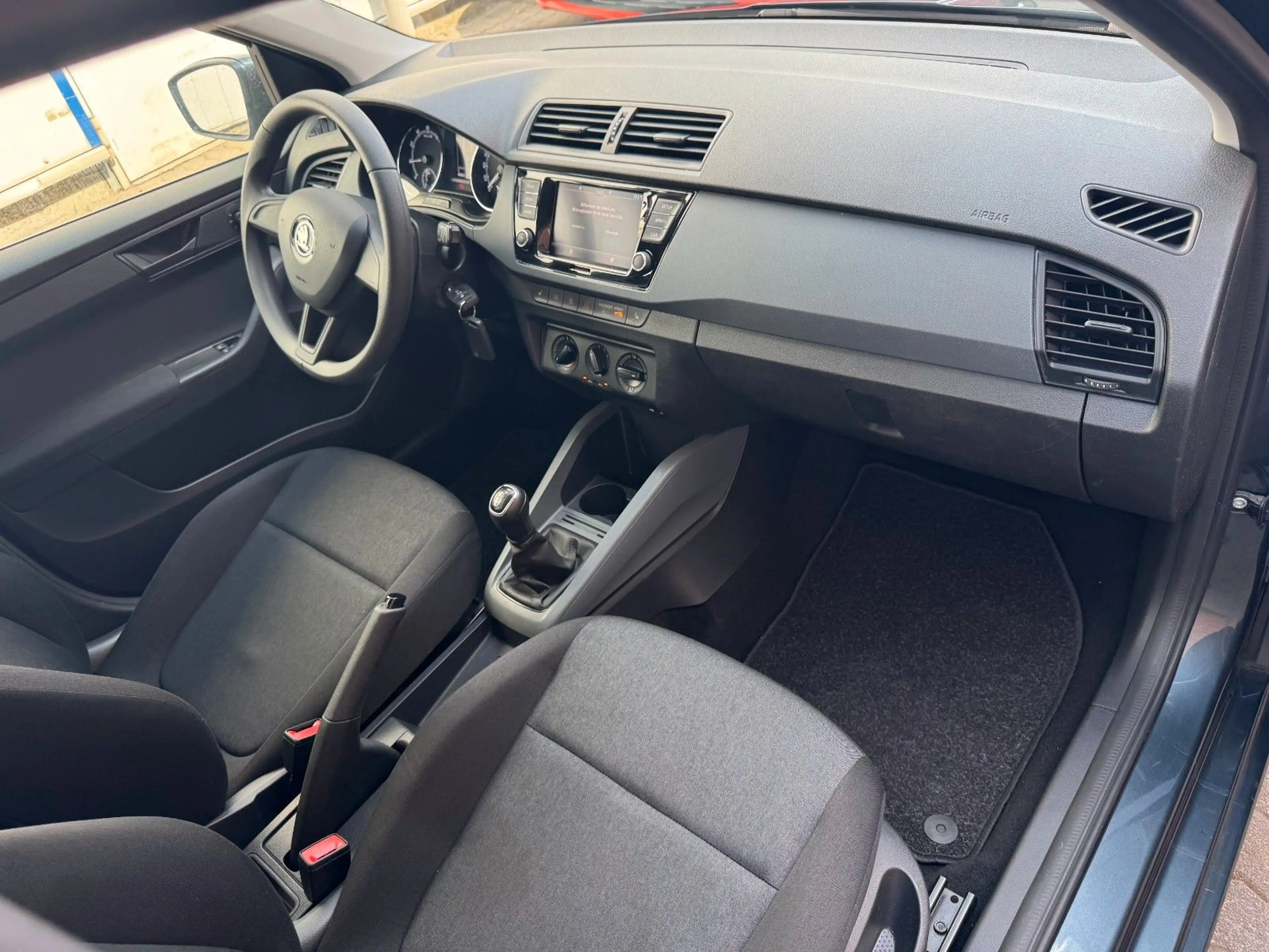 Skoda Fabia Combi Cool Plus *PDC*Android*SHZ* — photo 10