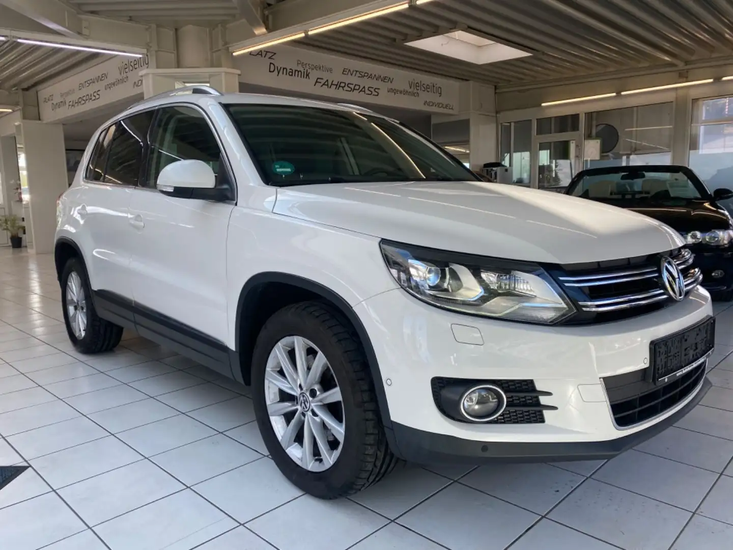 Volkswagen Tiguan Sport & Style BMT,Navi,Xenon,Ahk Blanco - 1