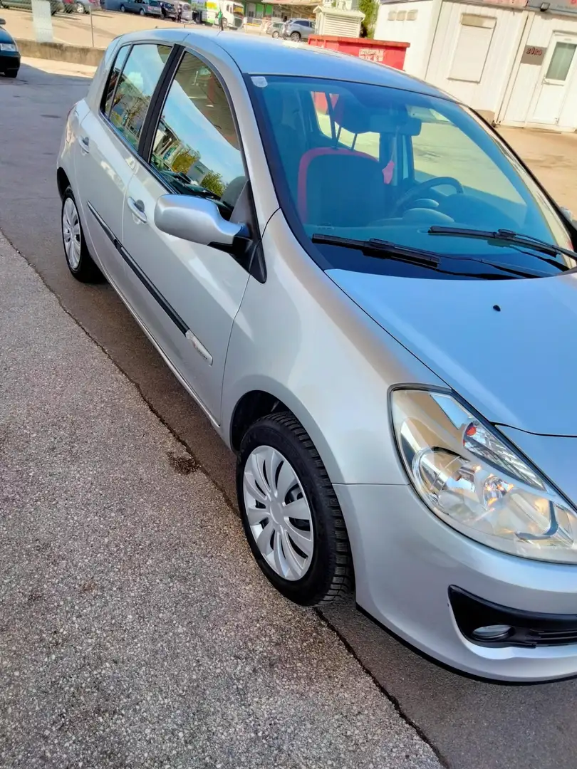 Renault Clio Clio Rip Curl 1,2 16V Rip Curl Silber - 2