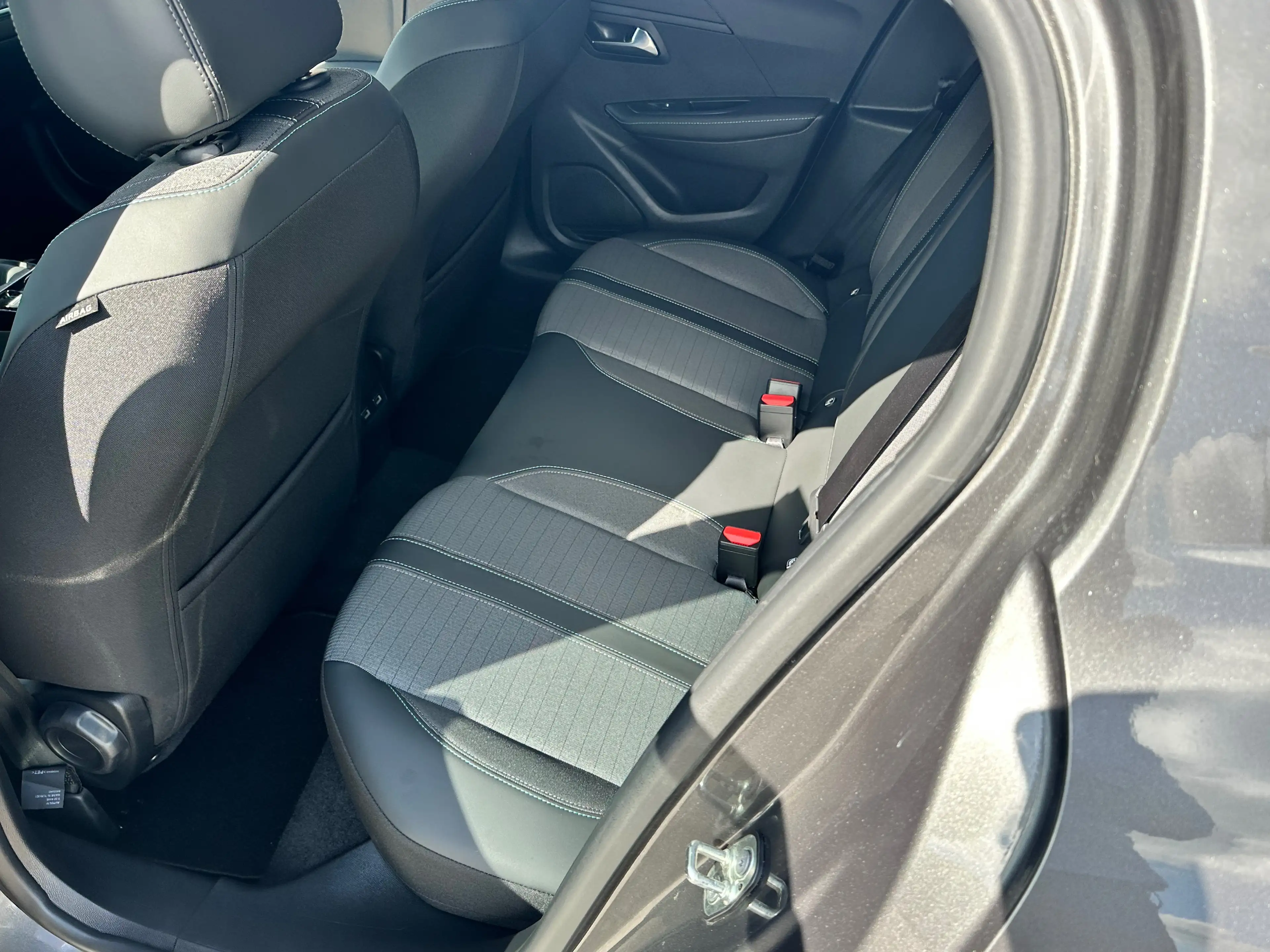 Peugeot 208 Allure Pack — photo 8