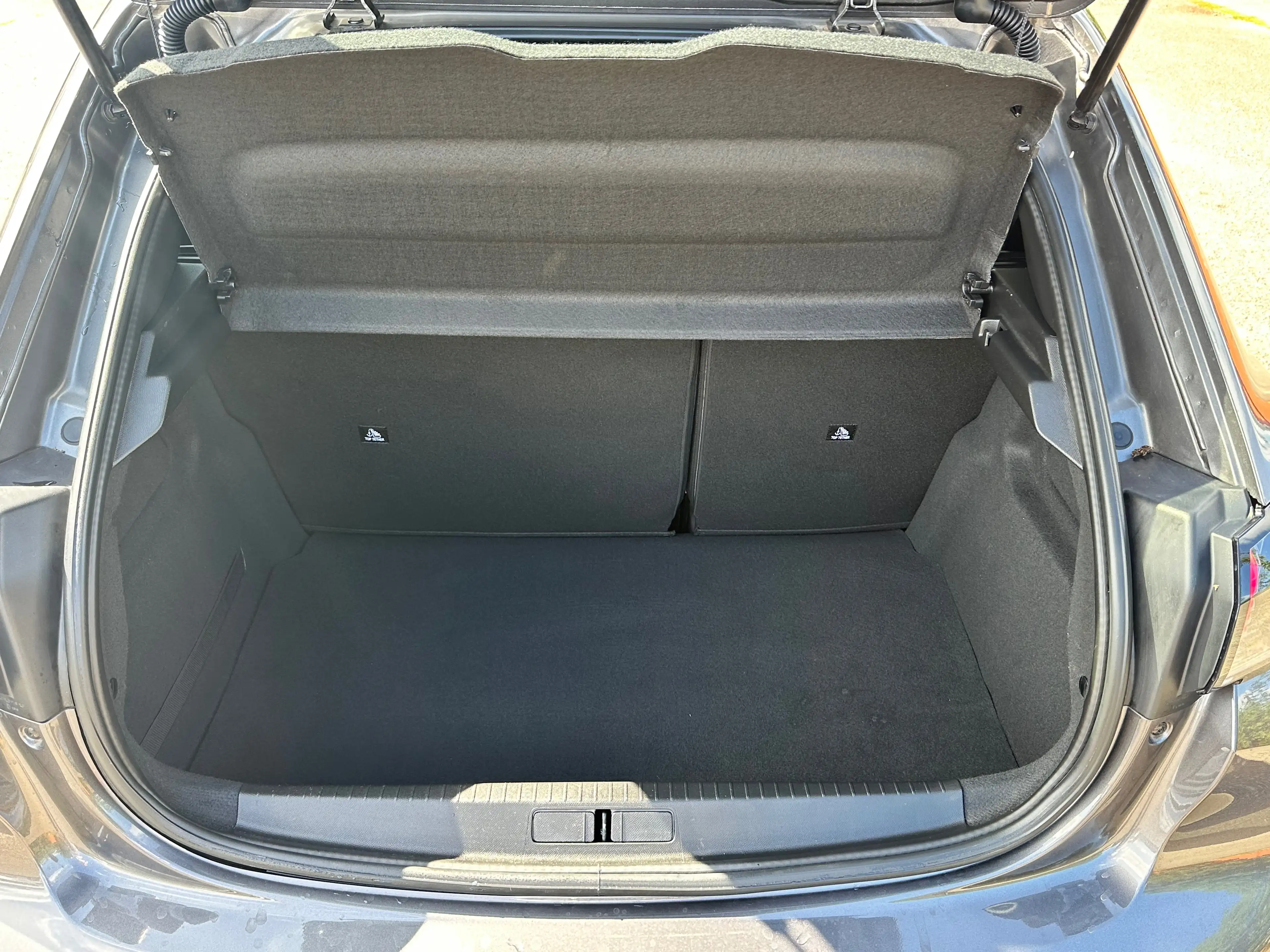 Peugeot 208 Allure Pack — photo 7