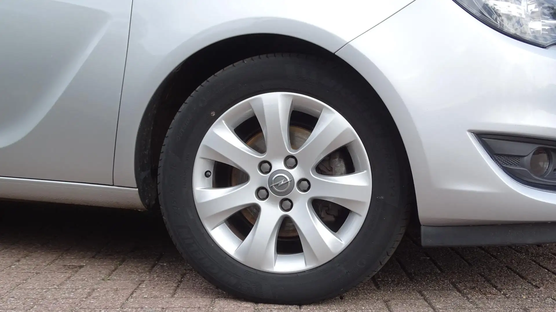 Opel Meriva 1.4 Turbo Blitz Gris - 2
