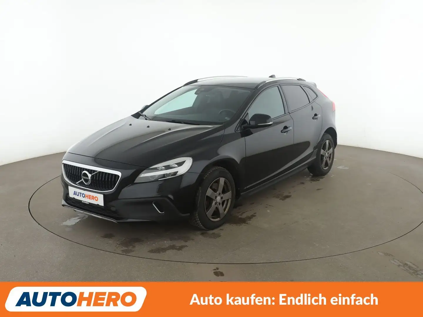Volvo V40 2.0 T4 Pro AWD Aut.*NAVI*PDC*TEMPO*SHZ* Schwarz - 1