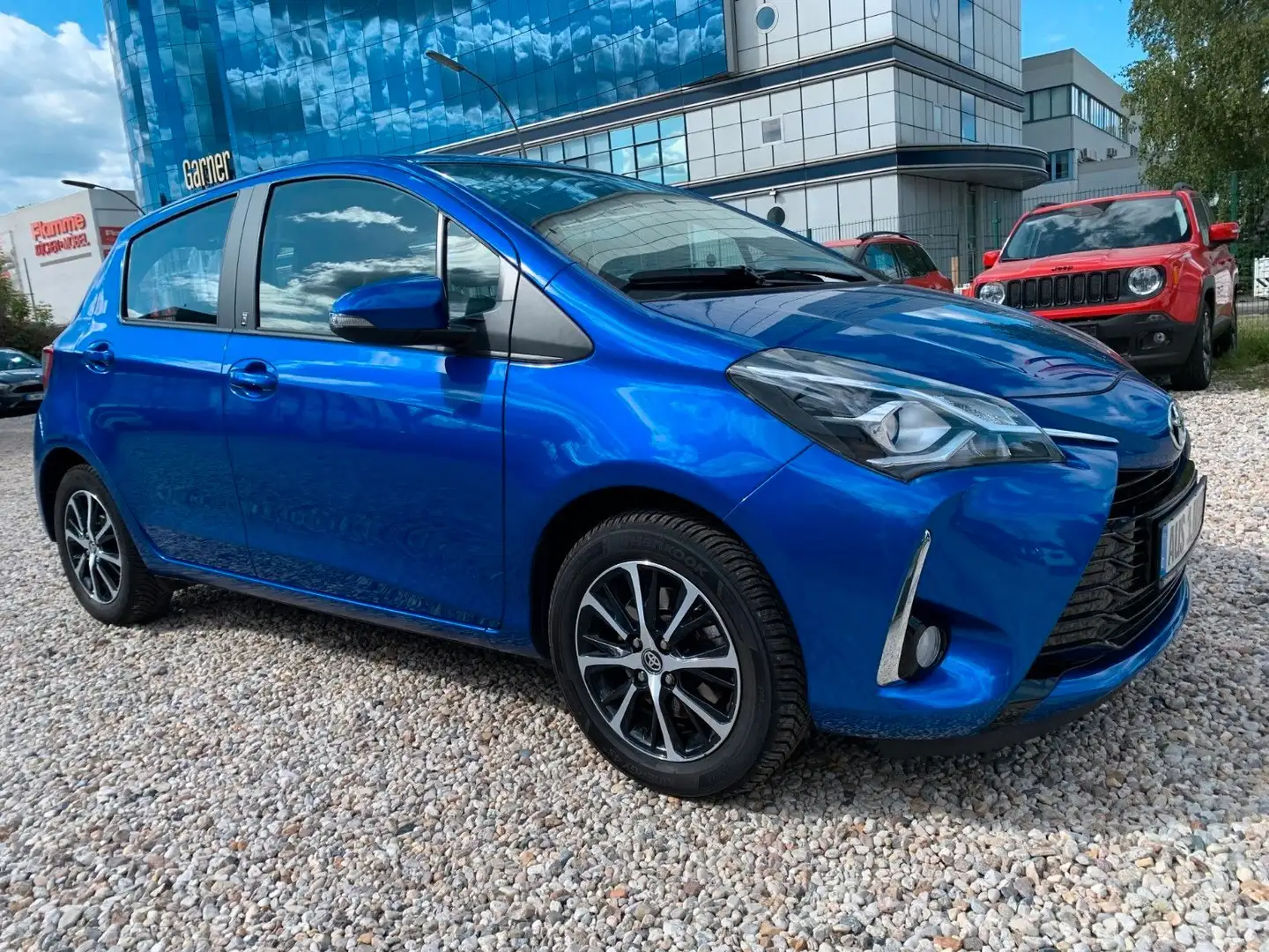 Toyota Yaris Team D *1.Hand*111 PS*lückenlos Scheckheft Blu/Azzurro - 1