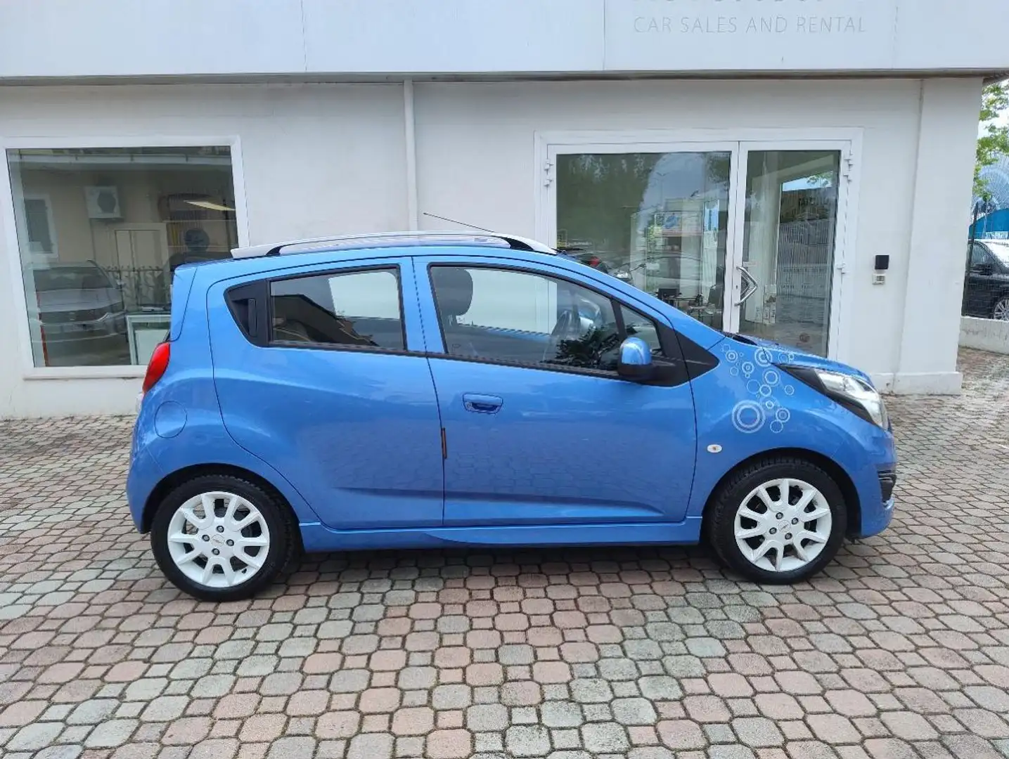 Chevrolet Spark 1.0 Special Edition "Bubble" GPL Blu/Azzurro - 2