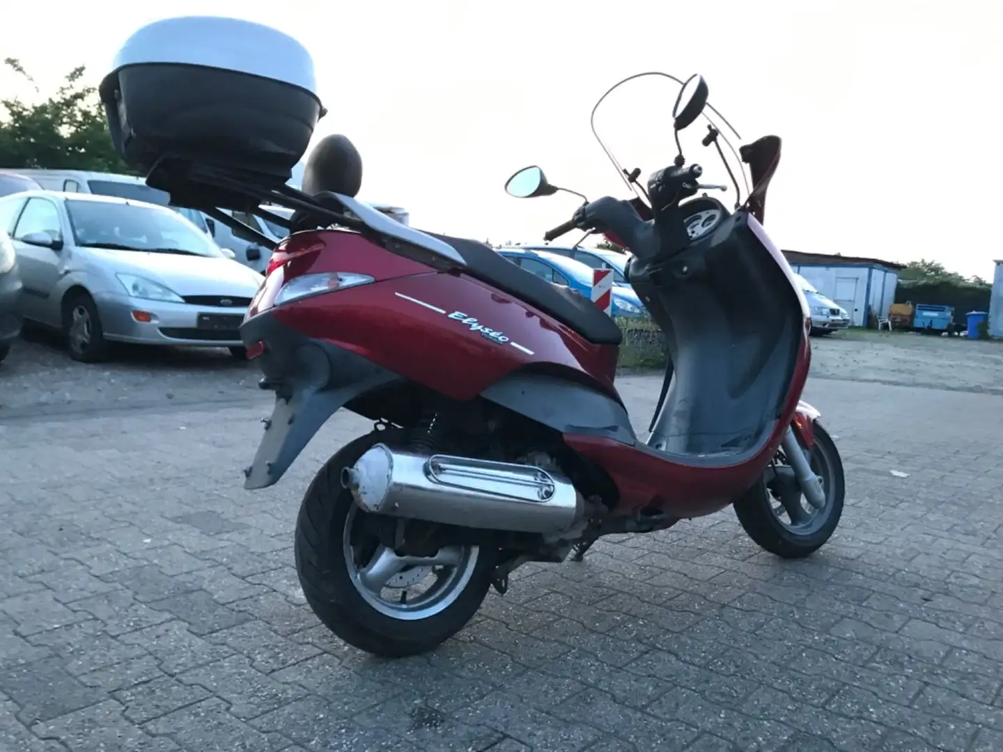 Peugeot G2A Rot - 2