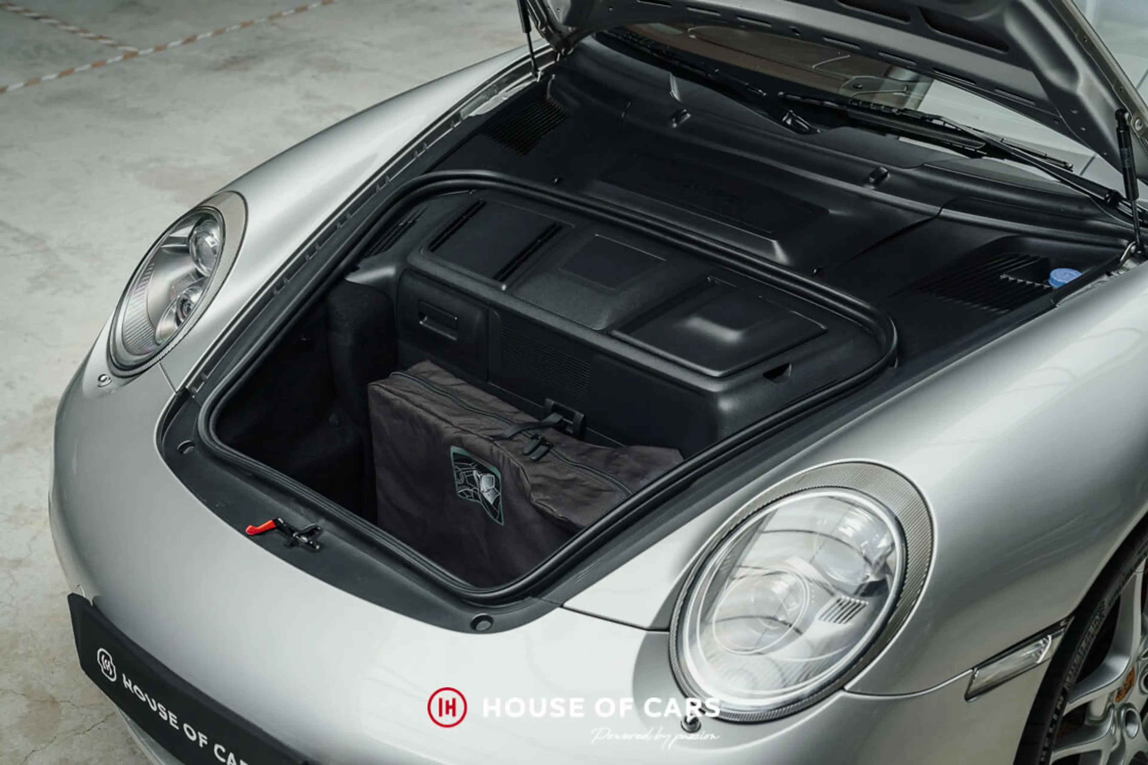 Porsche 911 997.2 CARRERA 4S CABRIOLET PDK ARCTIC SILVER — photo 12