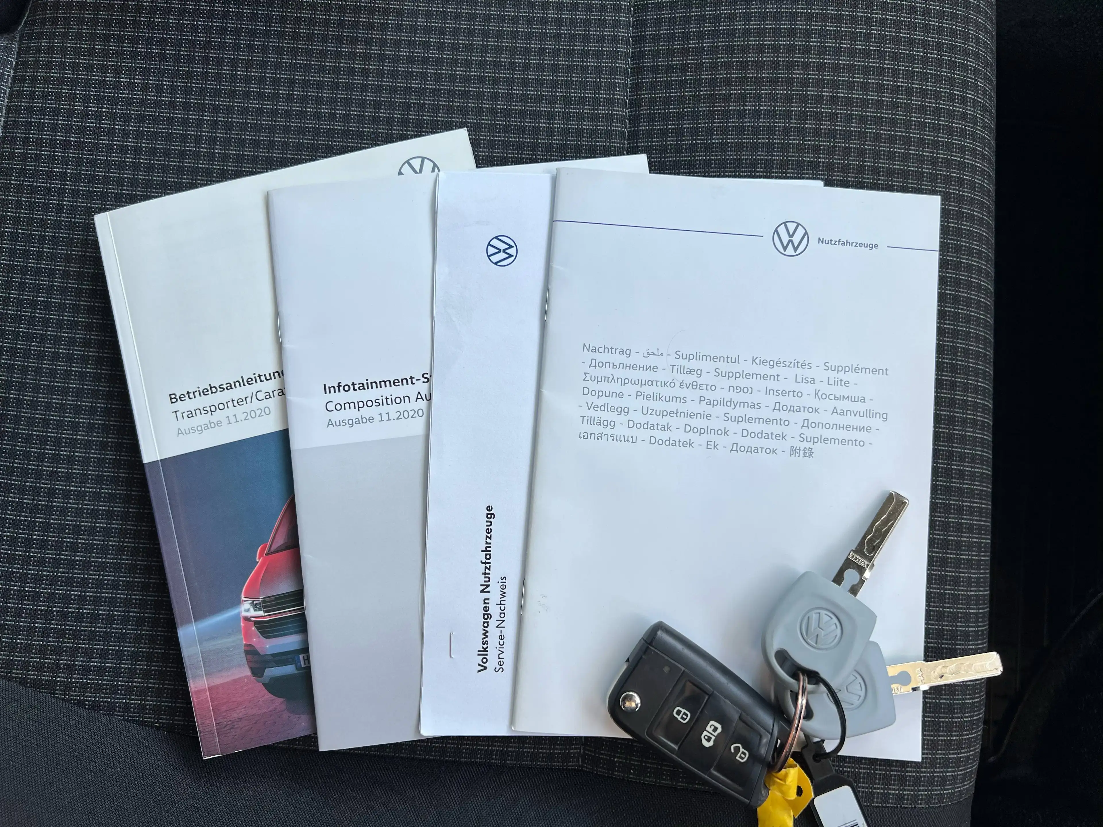 Volkswagen T6.1 Transporter Kasten 2,0 TDI ANHÄNGEVORRICHTUNG/KLIMA/PARKTRONIC — photo 9