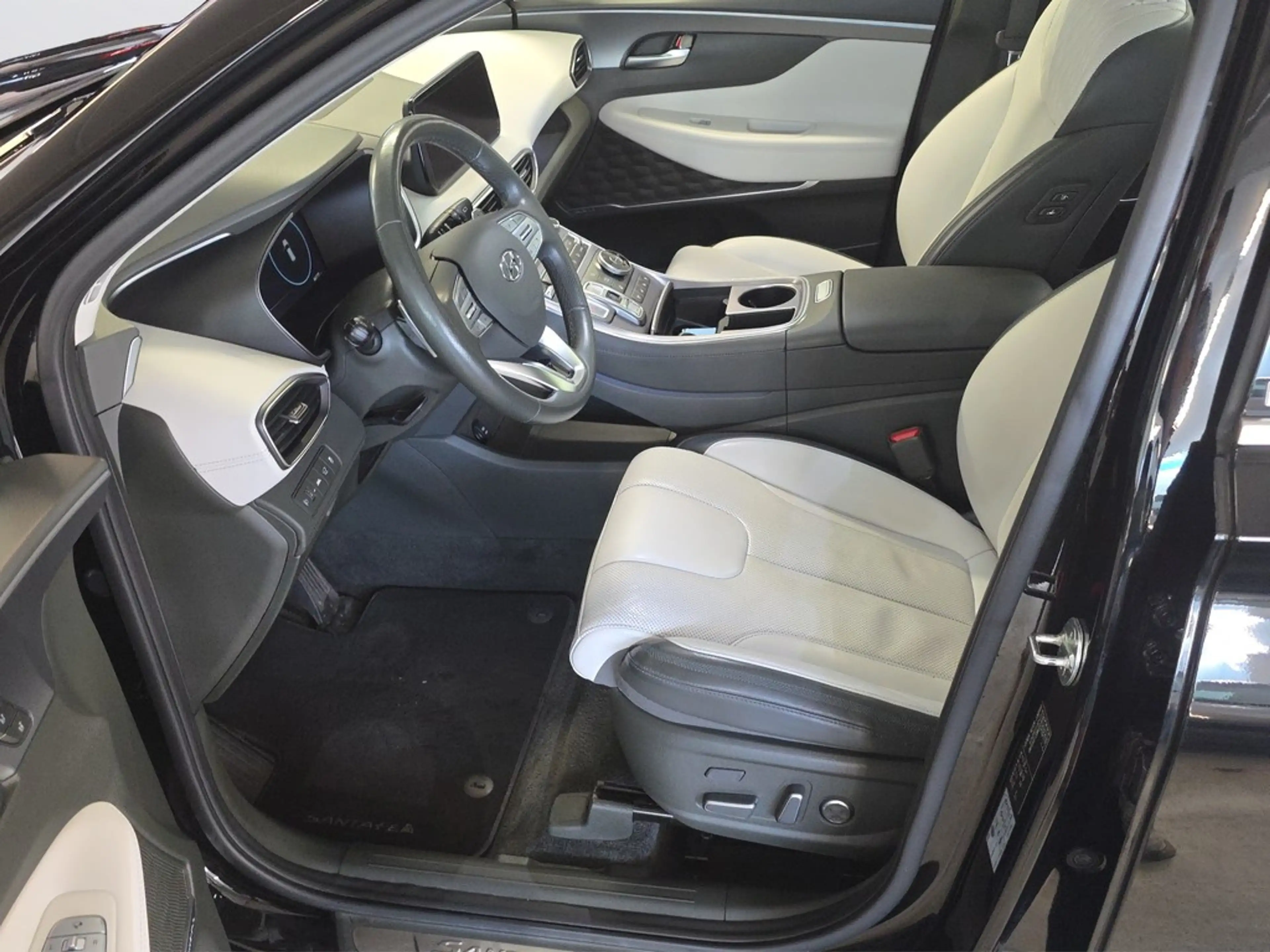 Hyundai SANTA FE Signature 1.6 T-GDI PHEV 4WD LED/RFK — photo 9