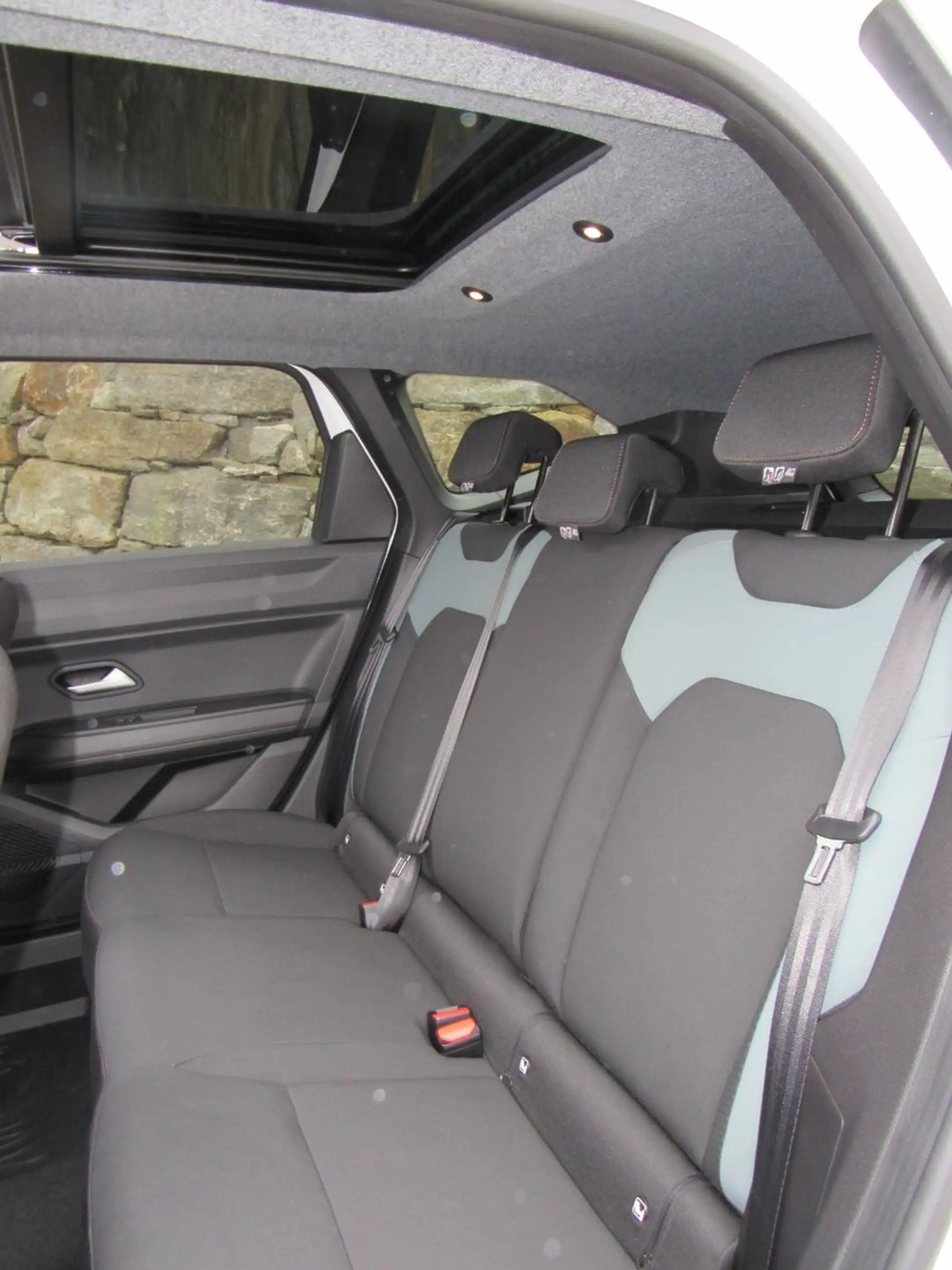 Dacia Bigster TCe 140 Extreme 360° BSD Winter+ PANO — photo 15