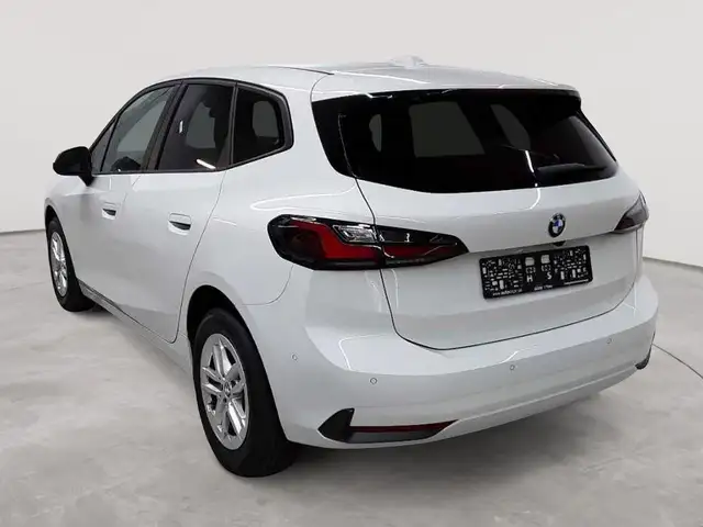 BMW 2 Series view 5